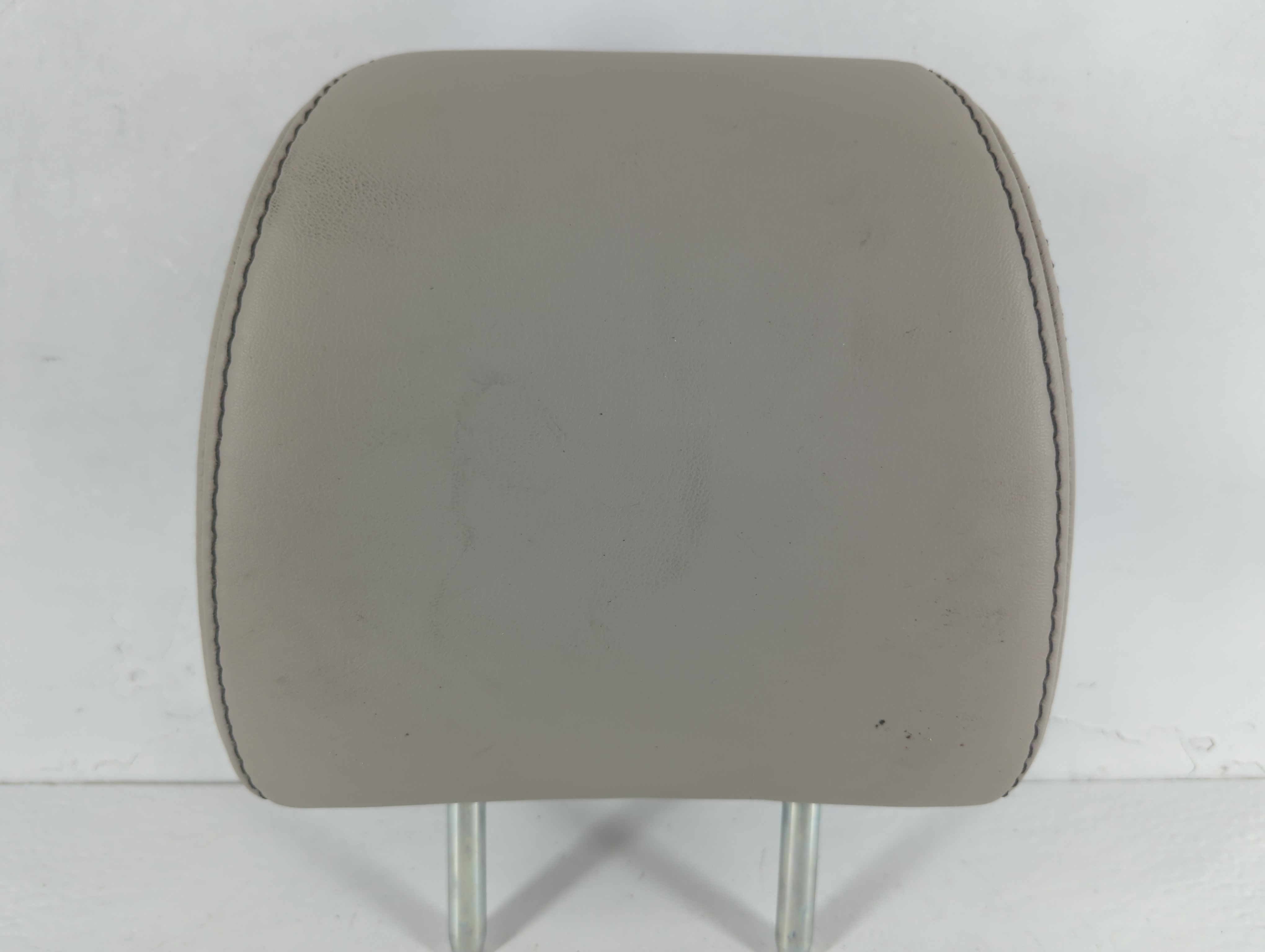 2010-2012 Ford Taurus Headrest Head Rest Rear Seat Grey 914409 - Oemusedautoparts1.com