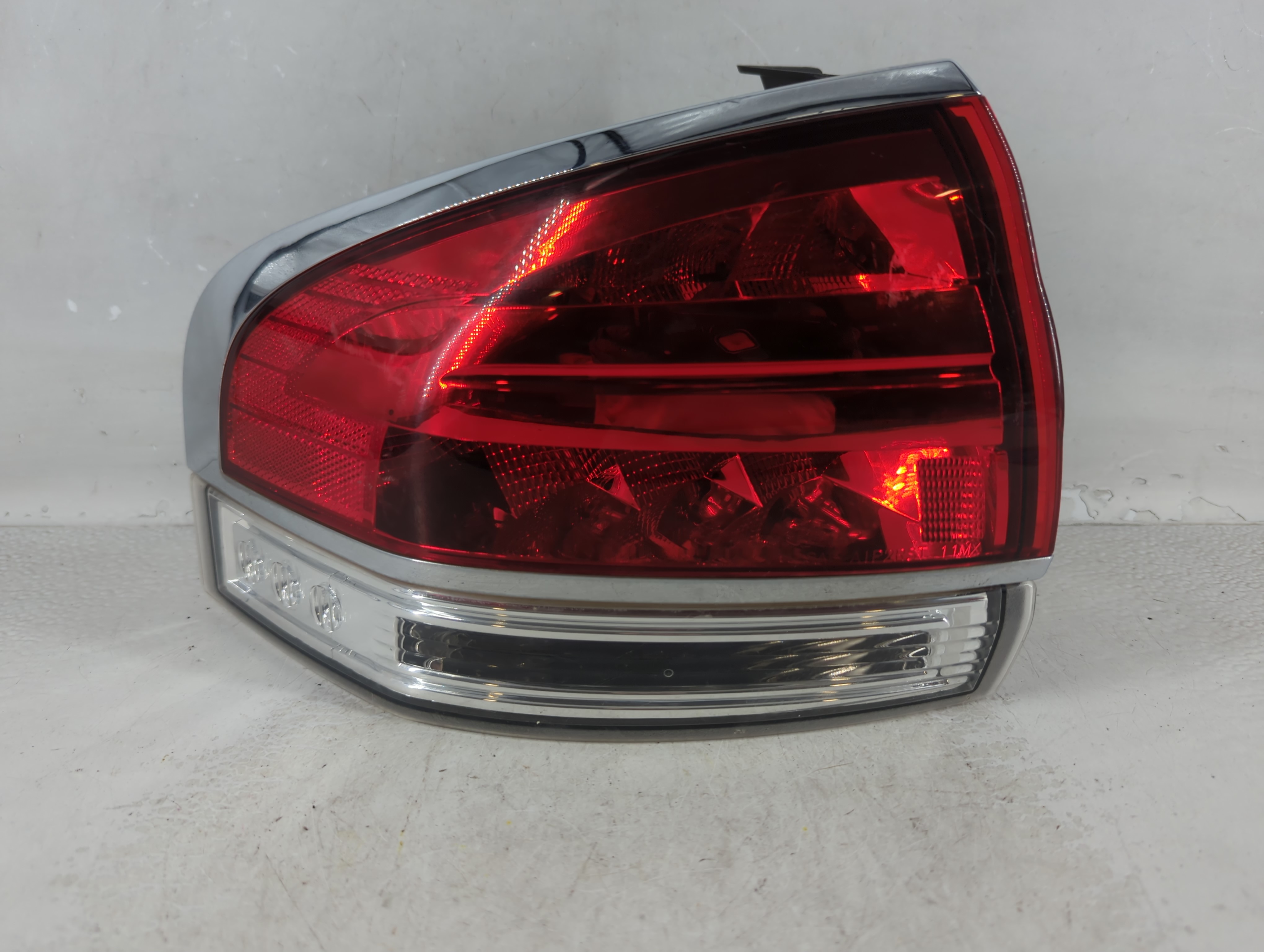 2011-2015 Lincoln Mkx Driver Left Side Tail Light Taillight Oem 914457 - Oemusedautoparts1.com