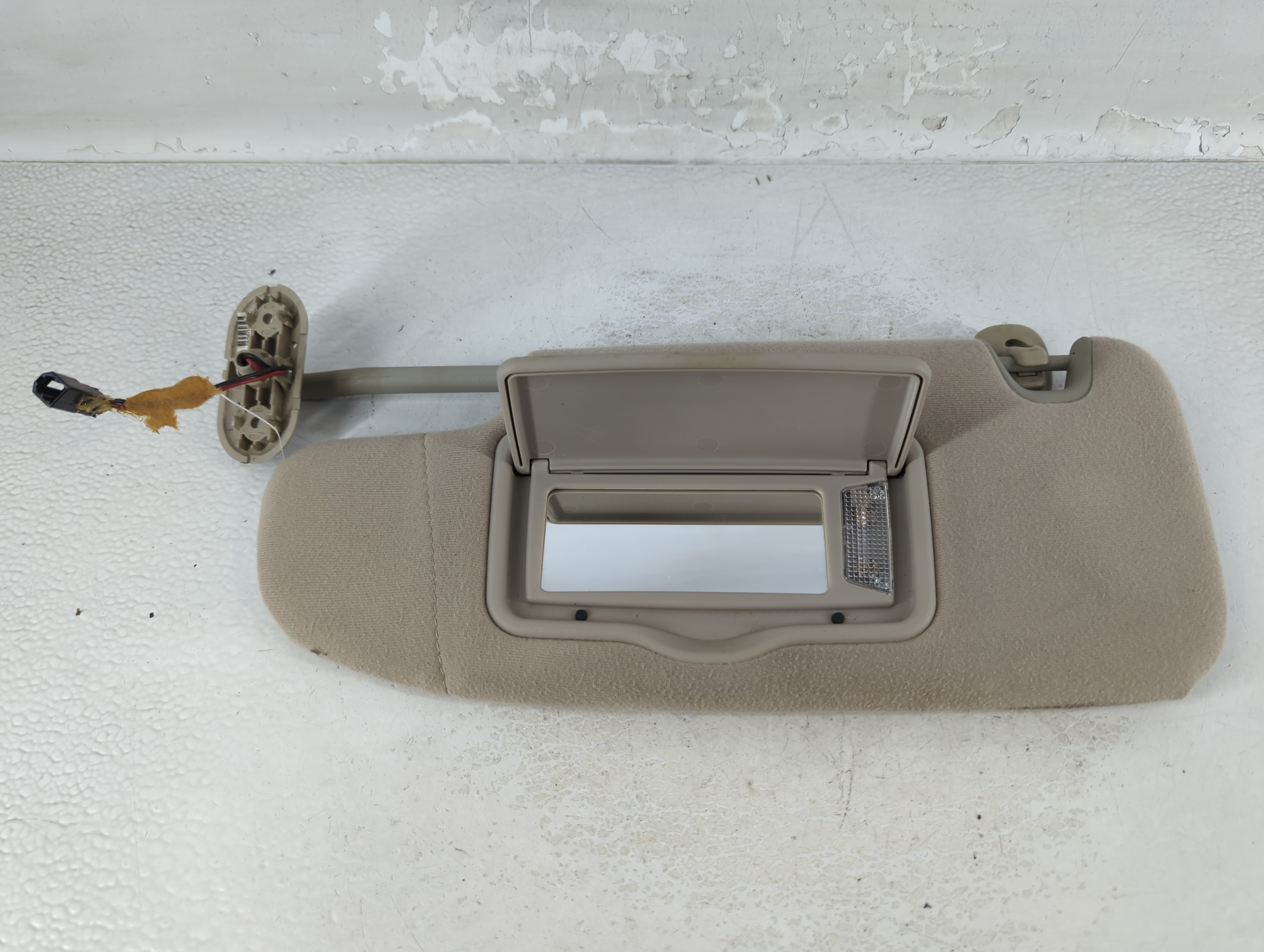 2006-2009 Ford Fusion Passenger Sun Visor Mirror Right Sunvisor Grey 914673 - Oemusedautoparts1.com
