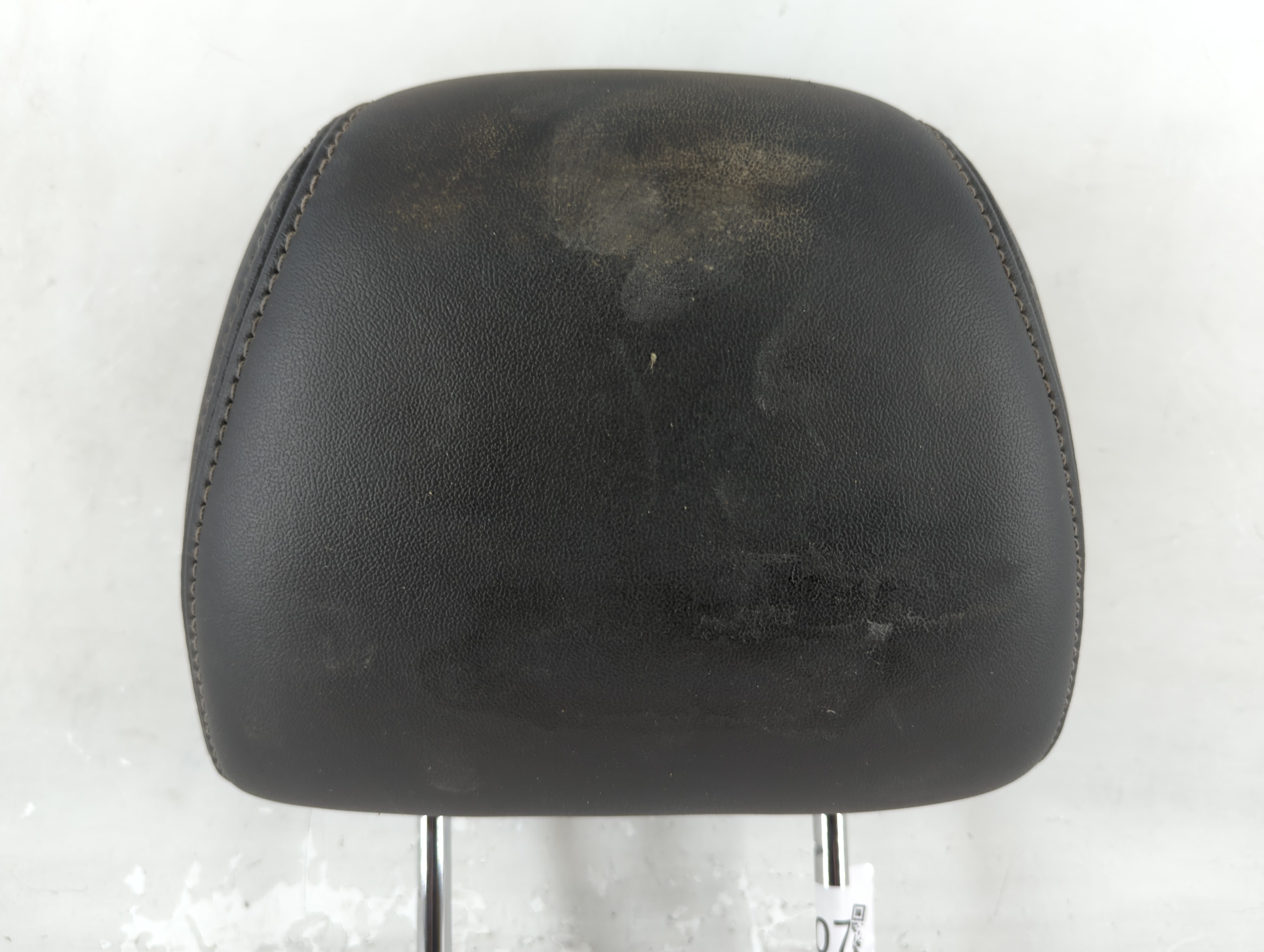 Picture of 2013-2016 Ford Taurus Headrest Head Rest Front Driver Passenger Seat 915075