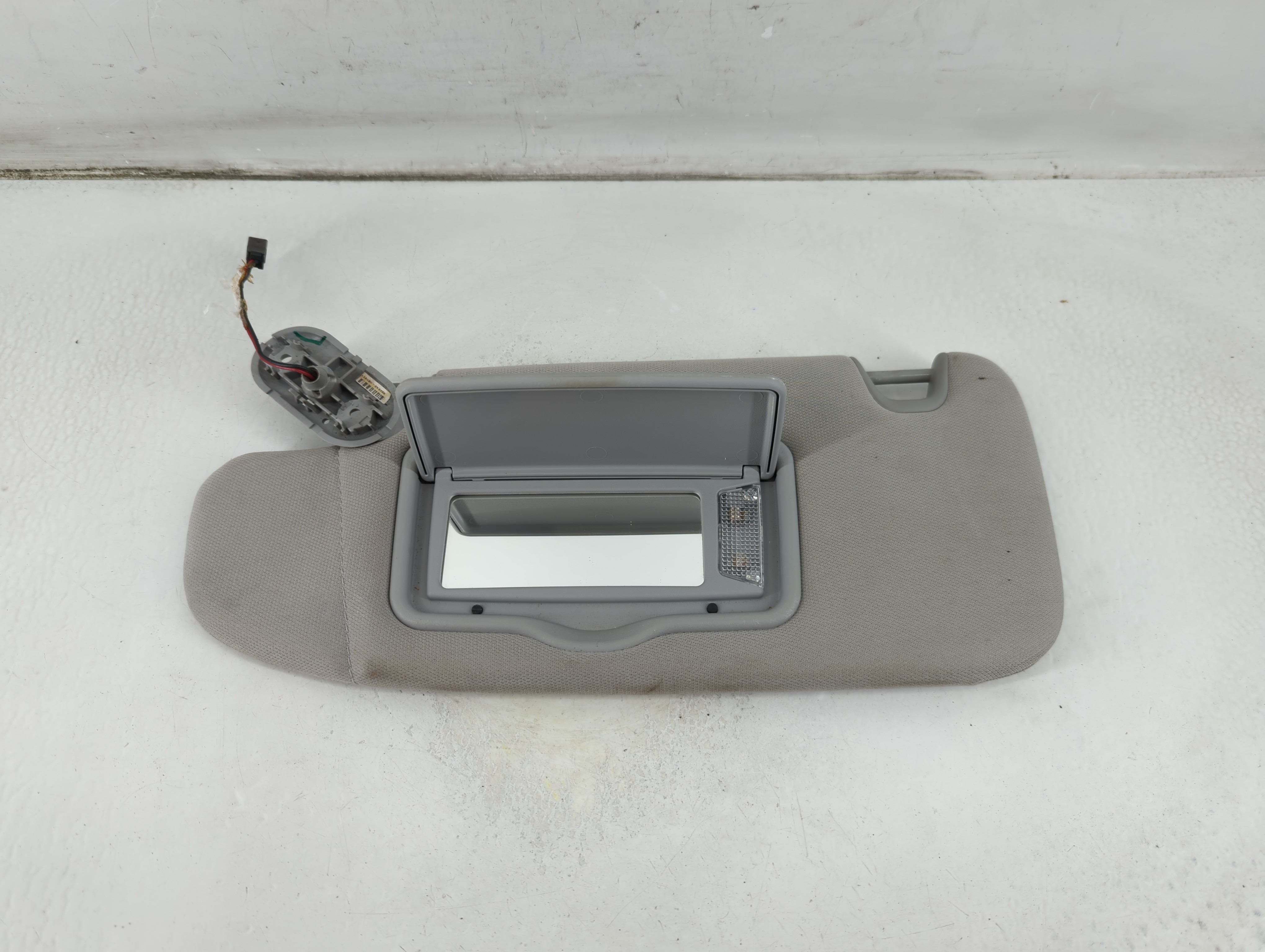 Picture of 2010-2012 Lincoln Mkz Driver Sun Visor Mirror Left Sunvisor Grey 915183