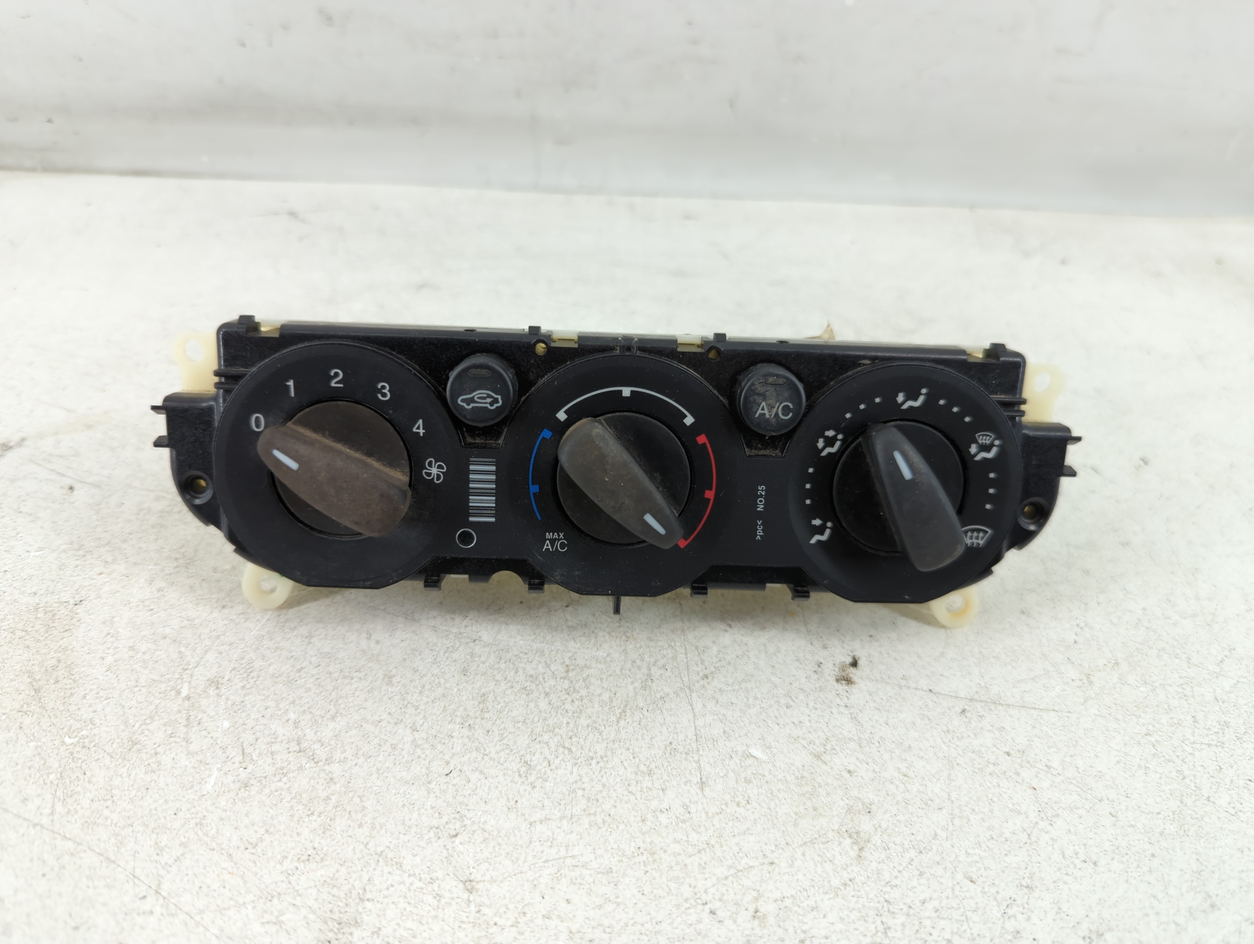 2013-2014 Ford Focus Ac Heater Climate Control Fd-cm5t-12073021-0611 915412 - Oemusedautoparts1.com
