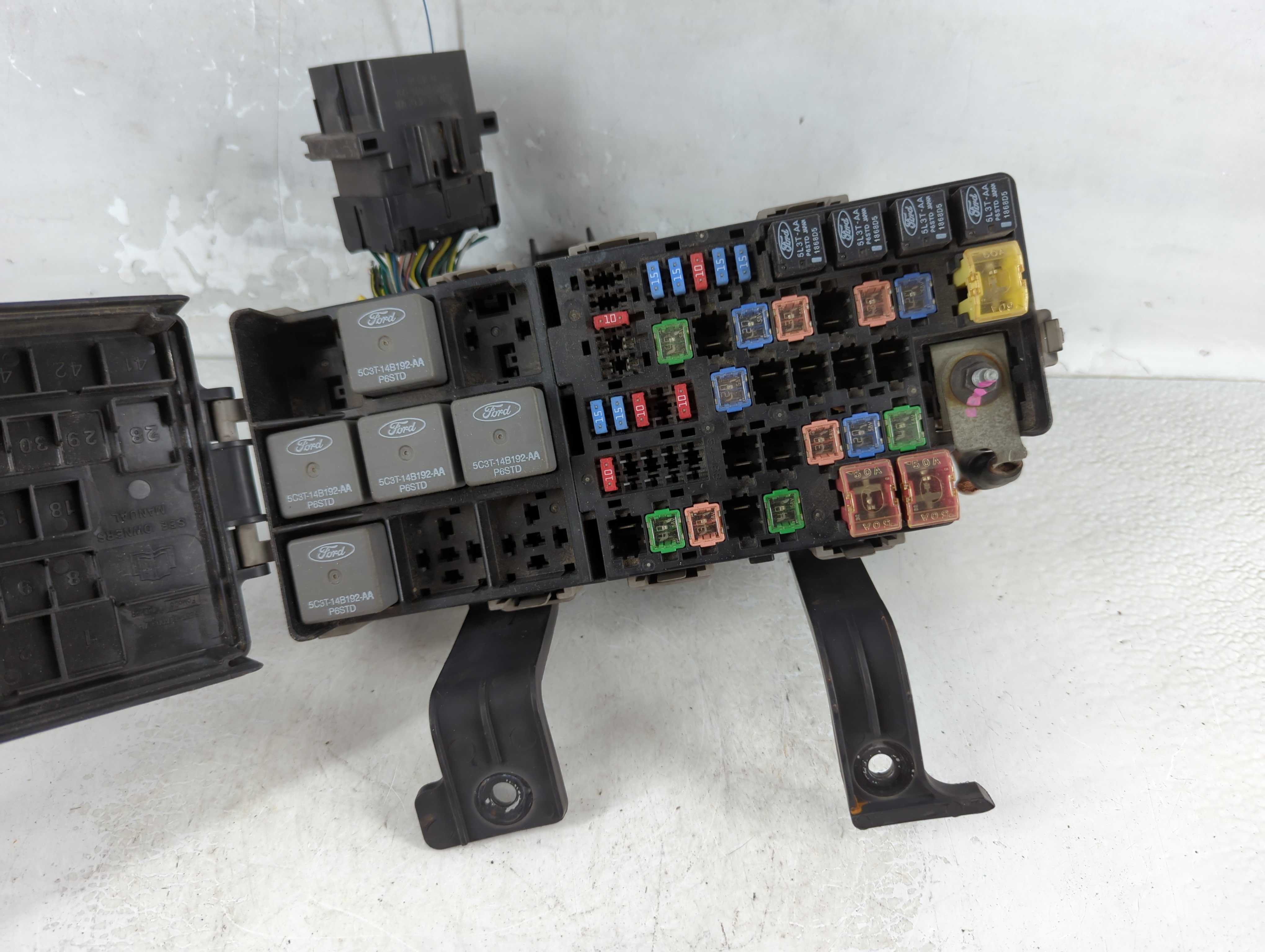 2010-2011 Mercury Milan Fusebox Fuse Box Relay Module 915502 - Oemusedautoparts1.com