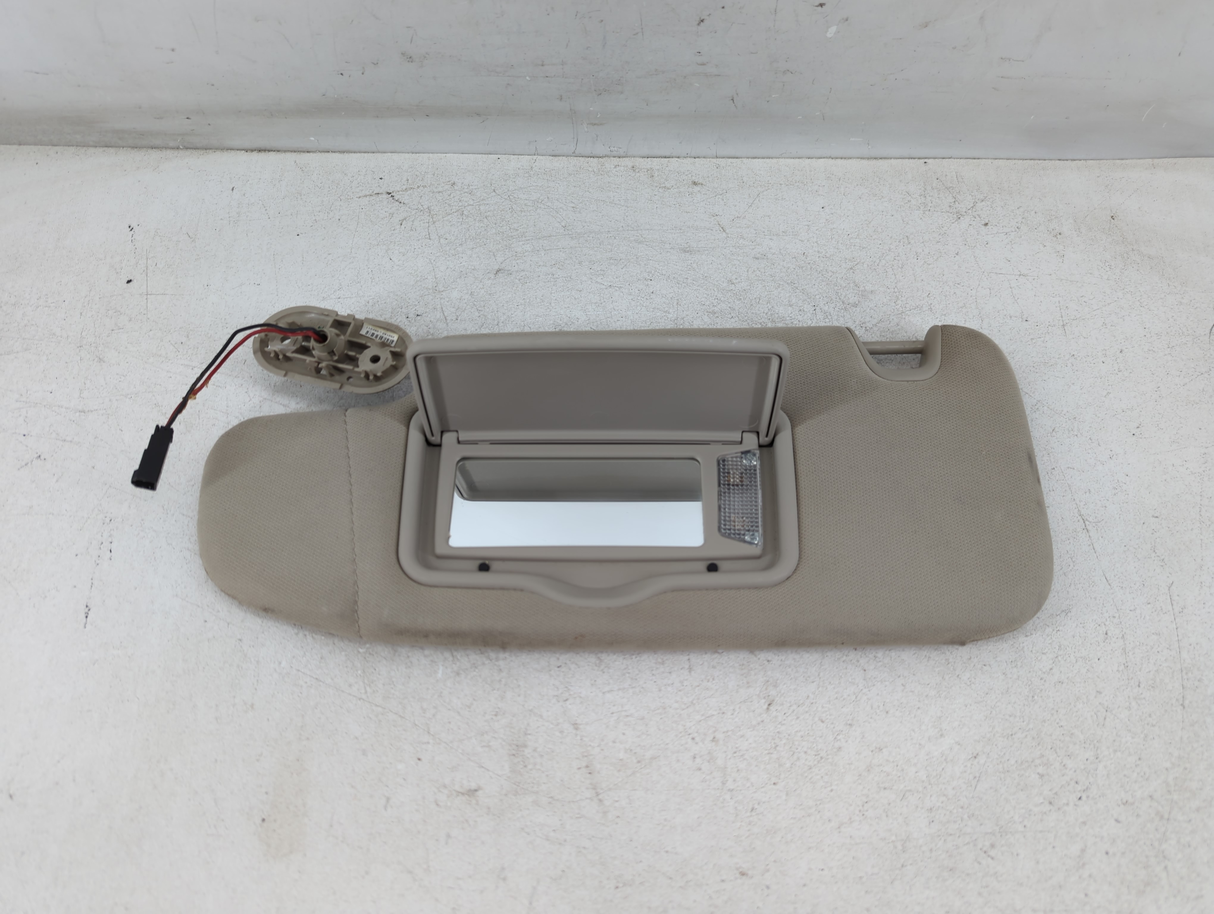 Picture of 2010-2012 Ford Fusion Driver Sun Visor Mirror Left Sunvisor Grey 915539
