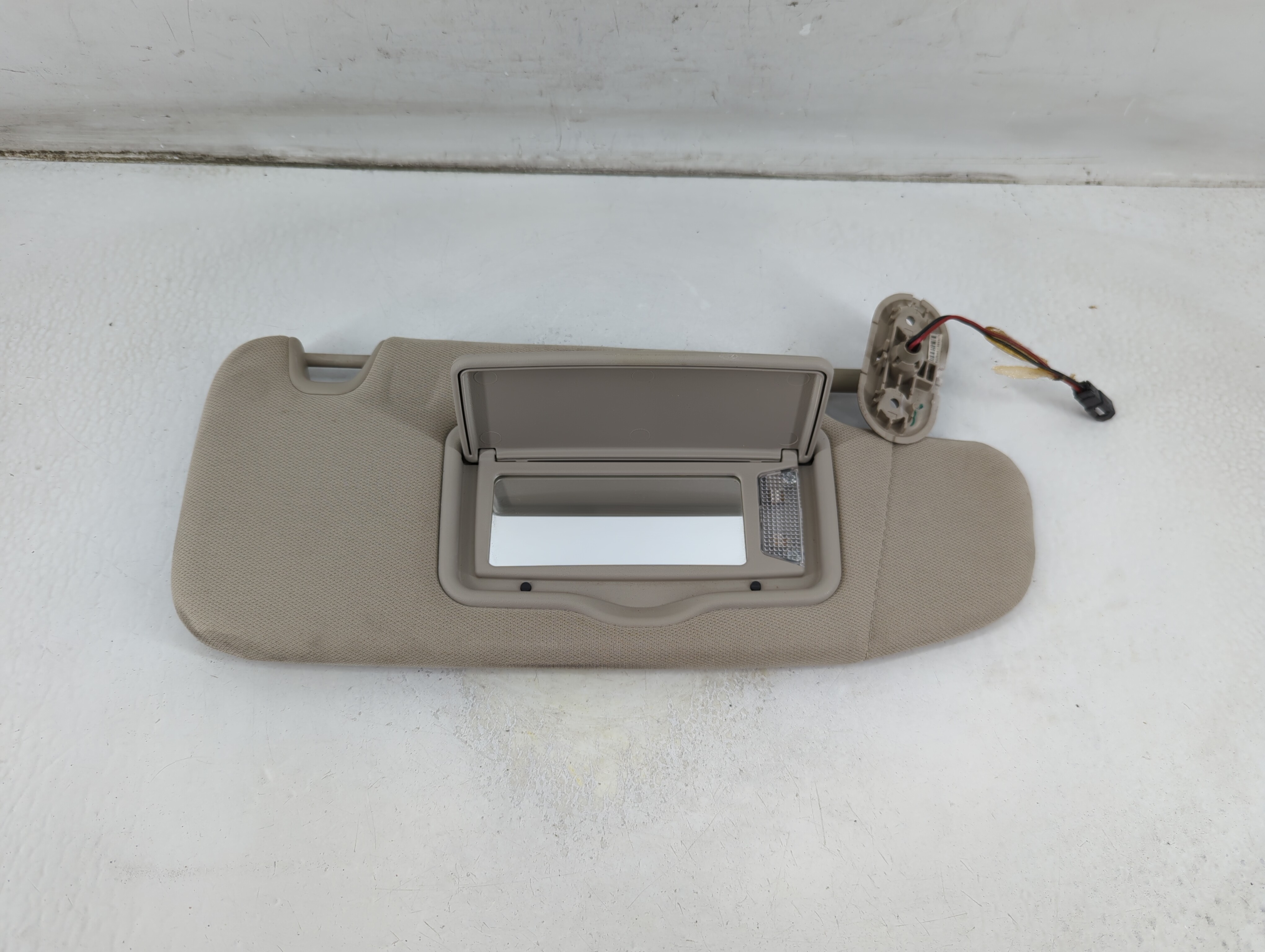 Picture of 2010-2012 Ford Fusion Passenger Sun Visor Mirror Right Sunvisor Grey 915540