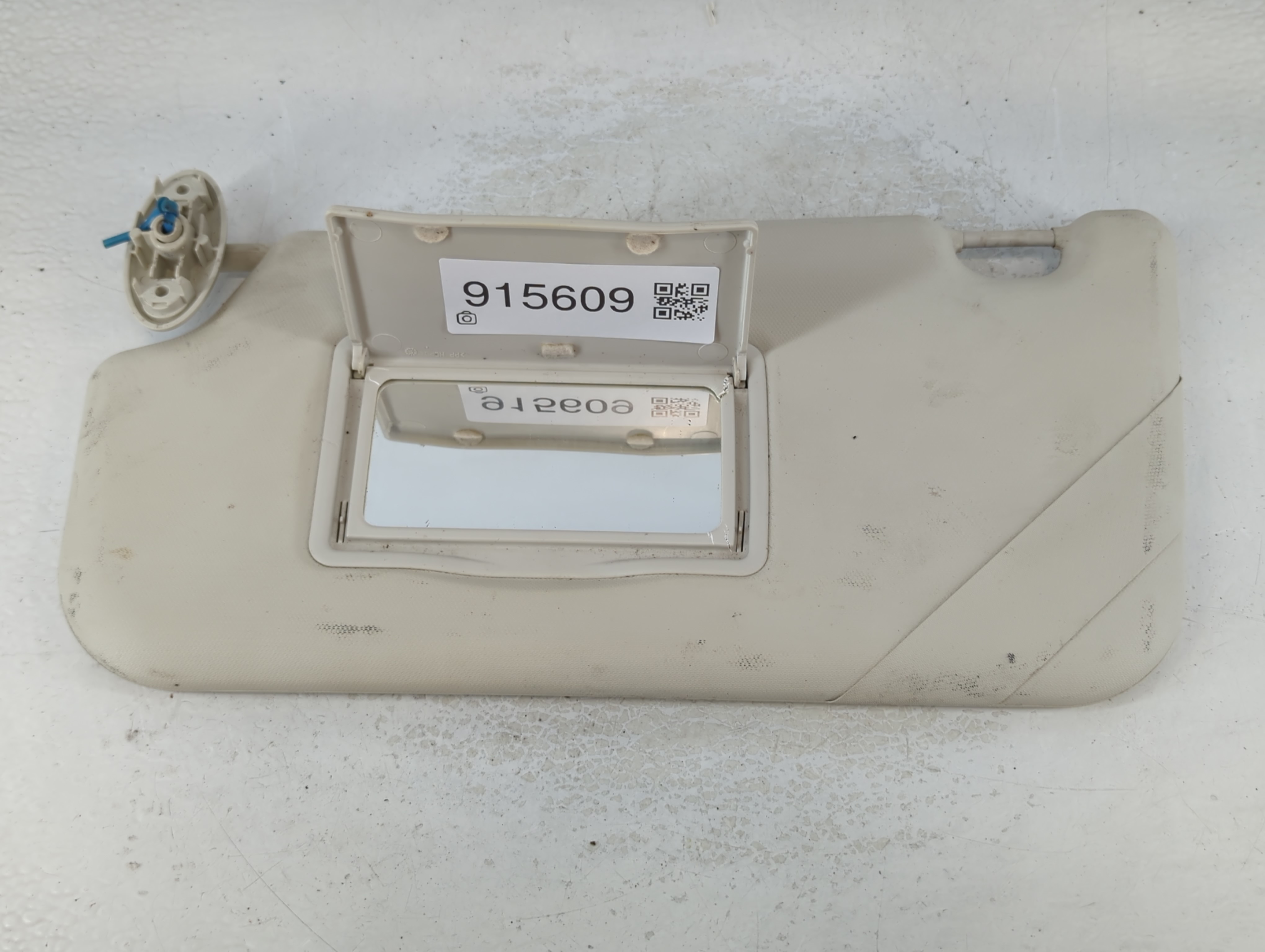Picture of 2012-2013 Ford Focus Driver Sun Visor Mirror Left Sunvisor Ivory 915609