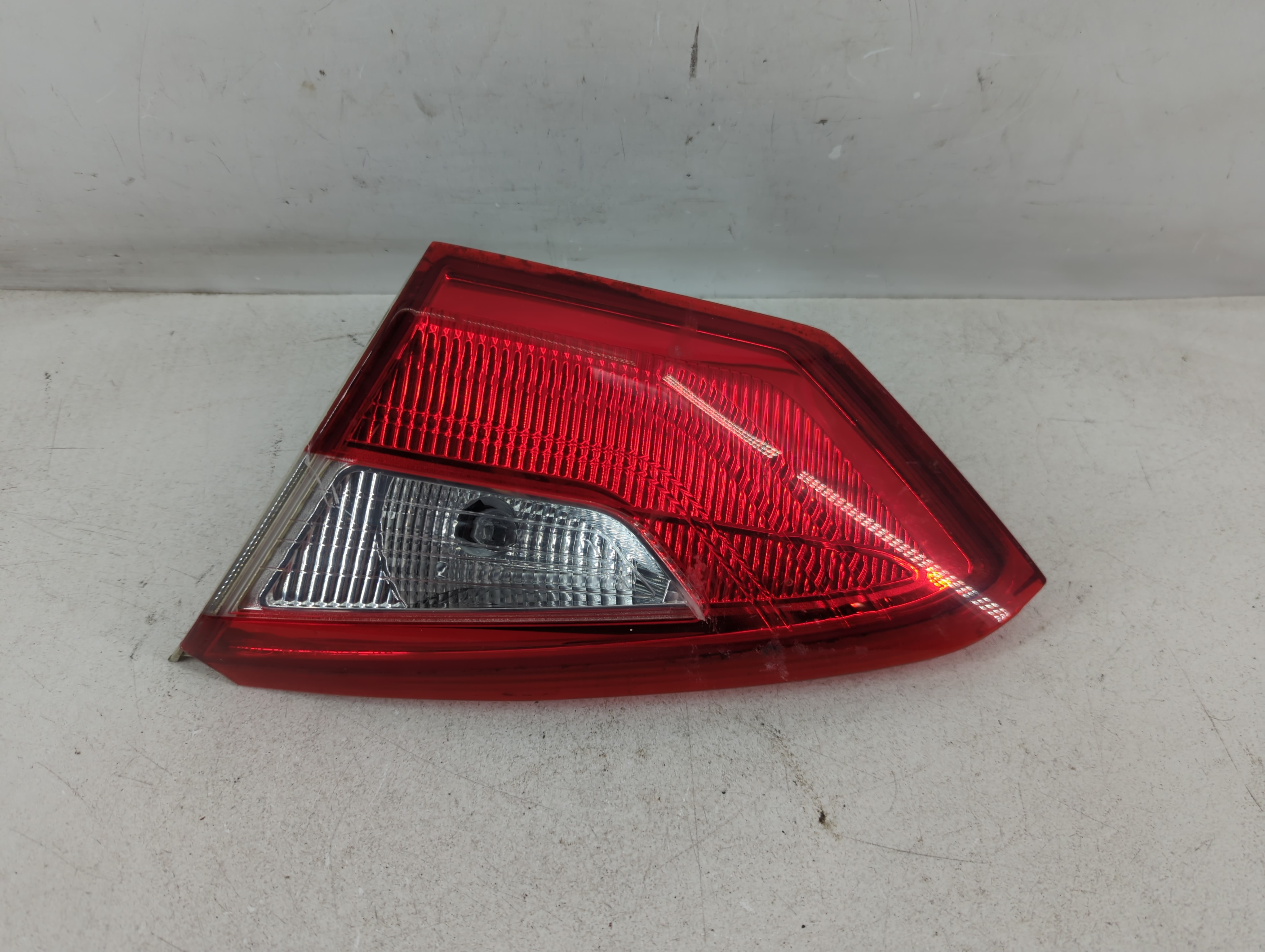 2012 Ford Focus Passenger Right Side Tail Light Taillight Oem 915611 - Oemusedautoparts1.com
