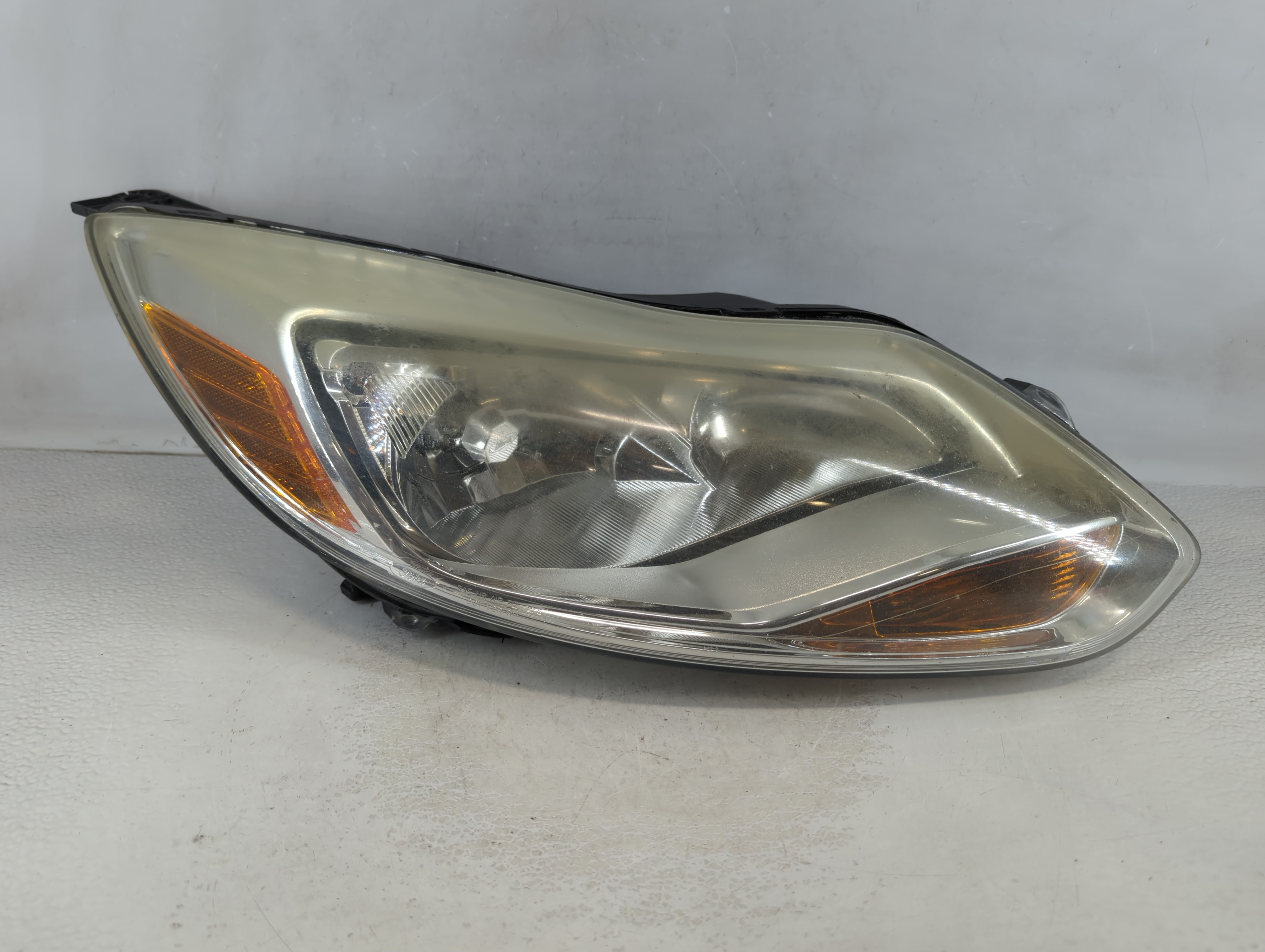 2012 Ford Focus Passenger Right Oem Head Light Headlight Lamp 915629 - Oemusedautoparts1.com