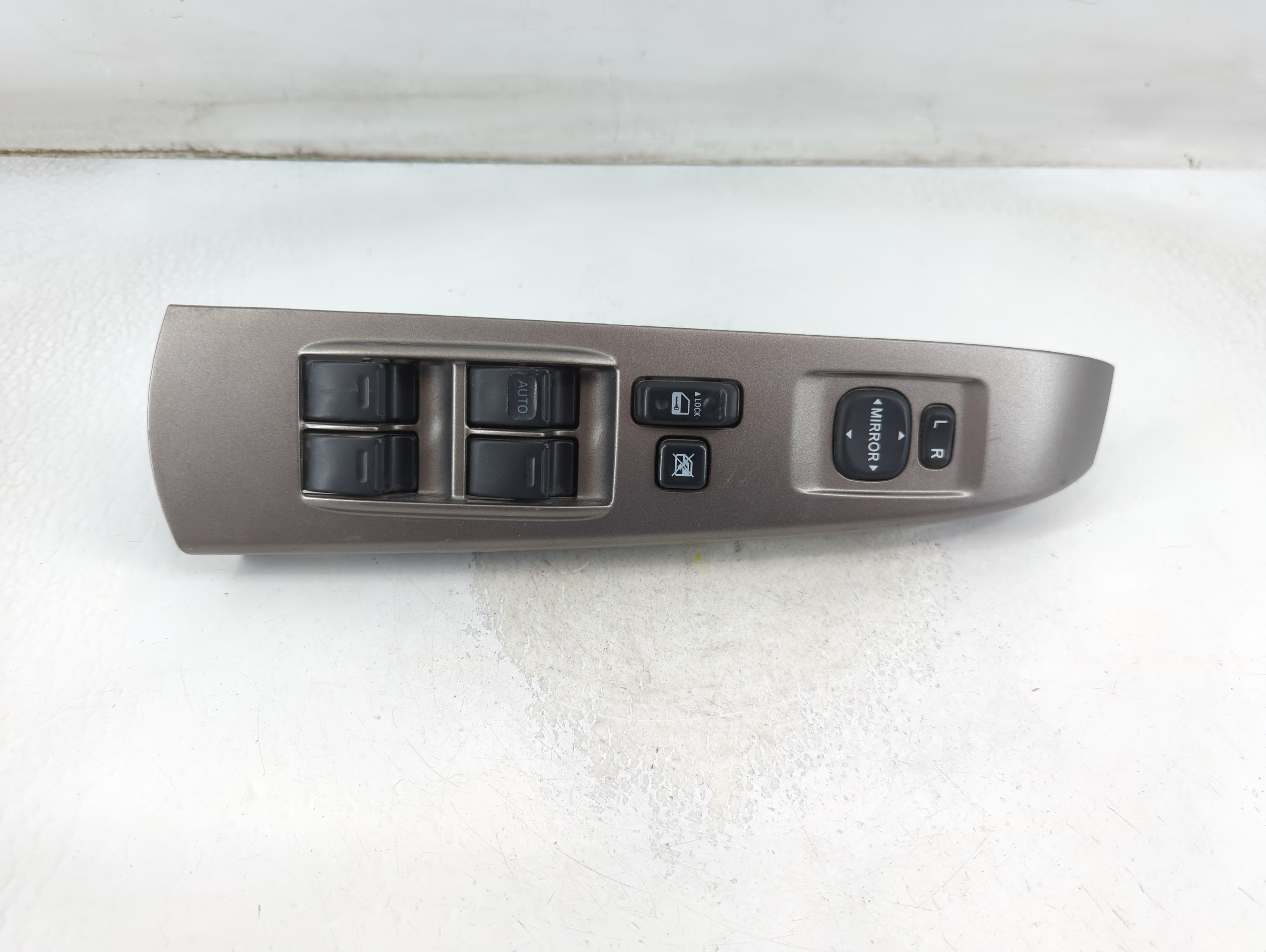2004-2009 Toyota Prius Driver Left Door Master Power Window Switch 915700 - Oemusedautoparts1.com