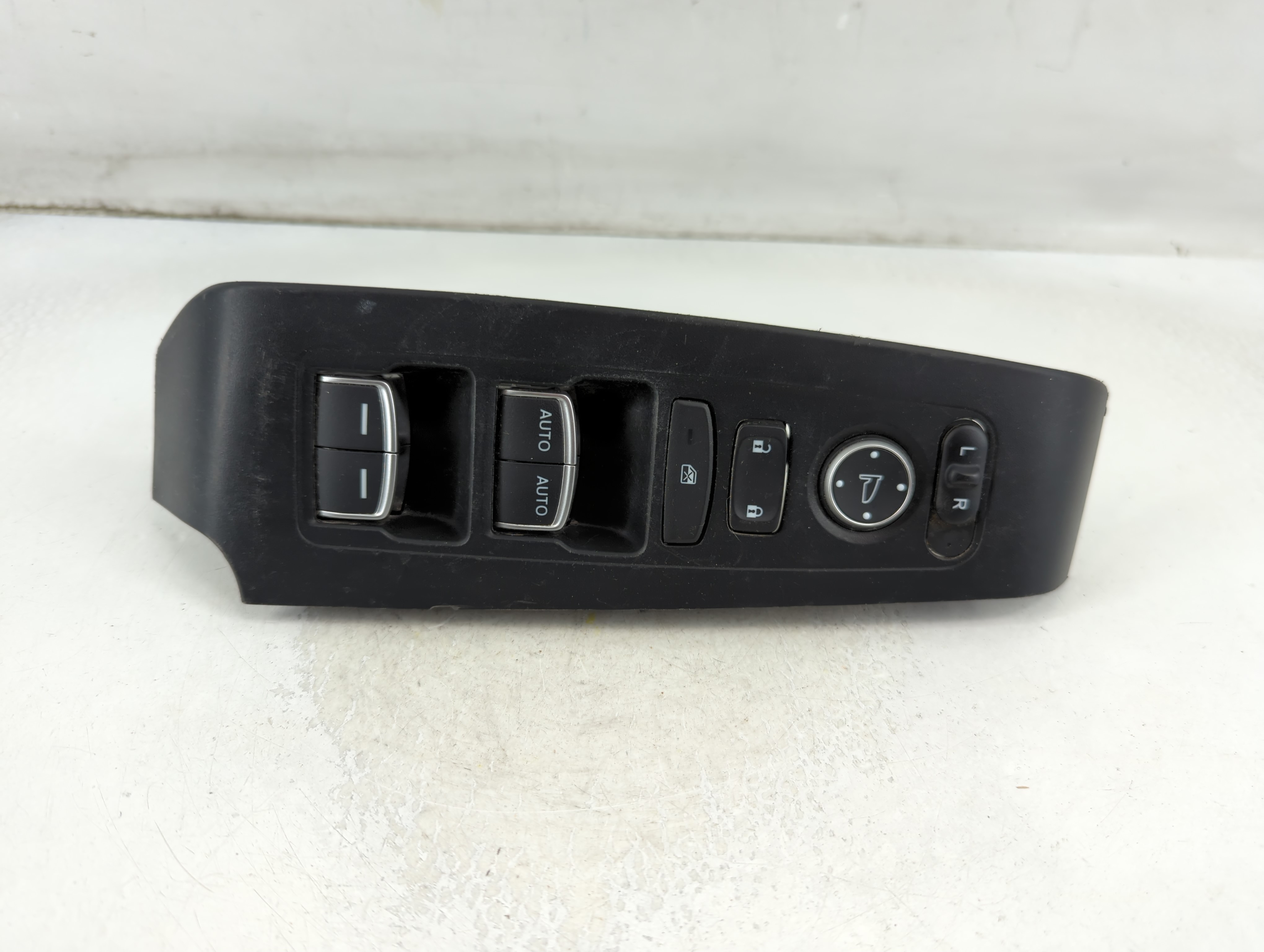 2022-2022 Honda Civic Driver Left Door Master Power Window Switch 915708 - Oemusedautoparts1.com