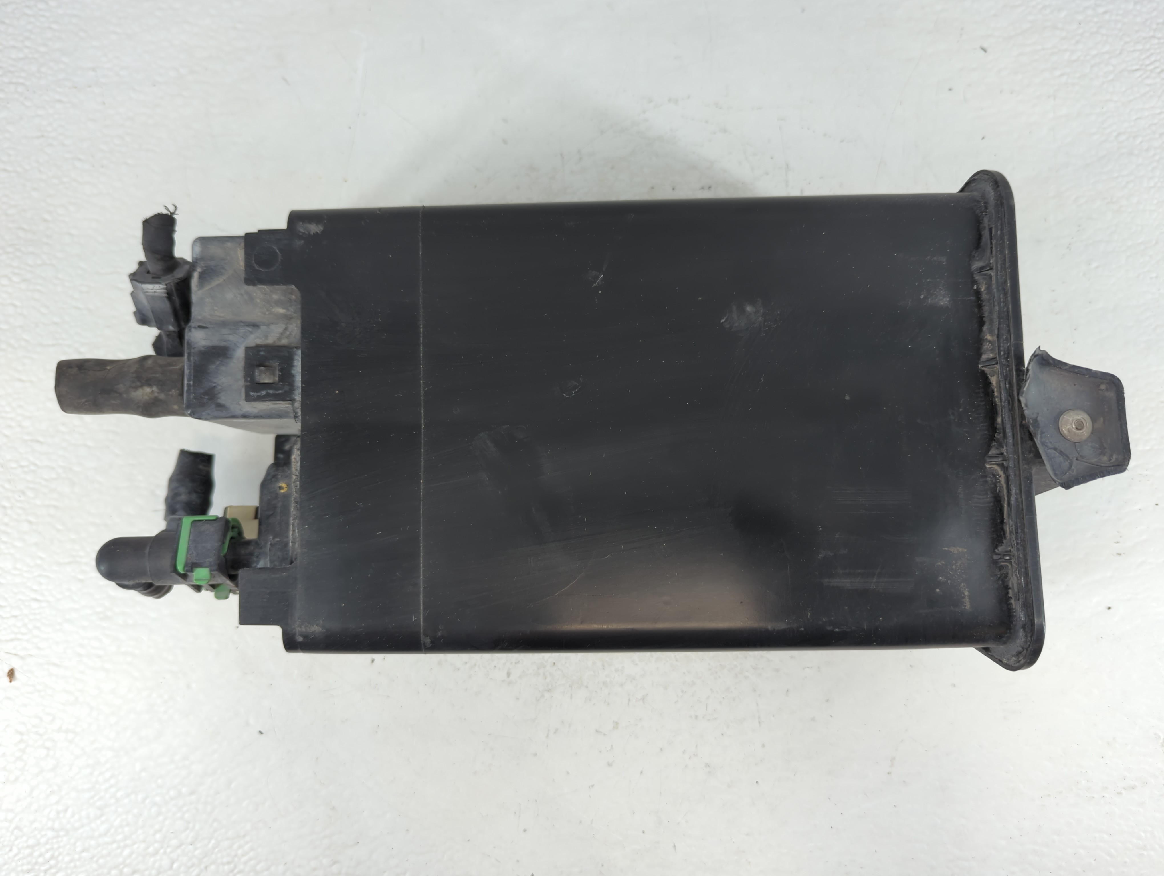 2017 Ford Explorer Fuel Vapor Charcoal Canister 915722 - Oemusedautoparts1.com