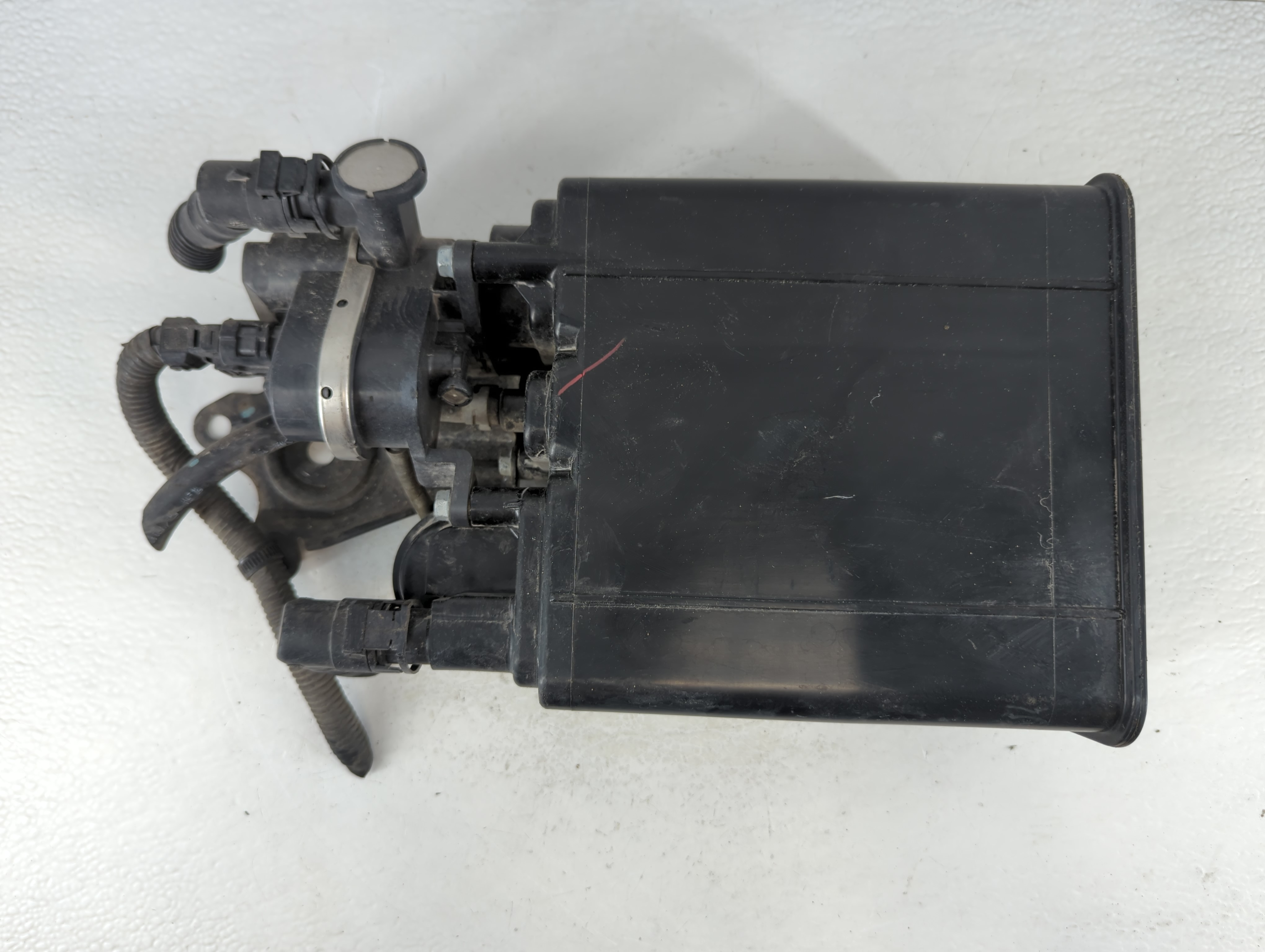 2009 Toyota Camry Fuel Vapor Charcoal Canister 915723 - Oemusedautoparts1.com