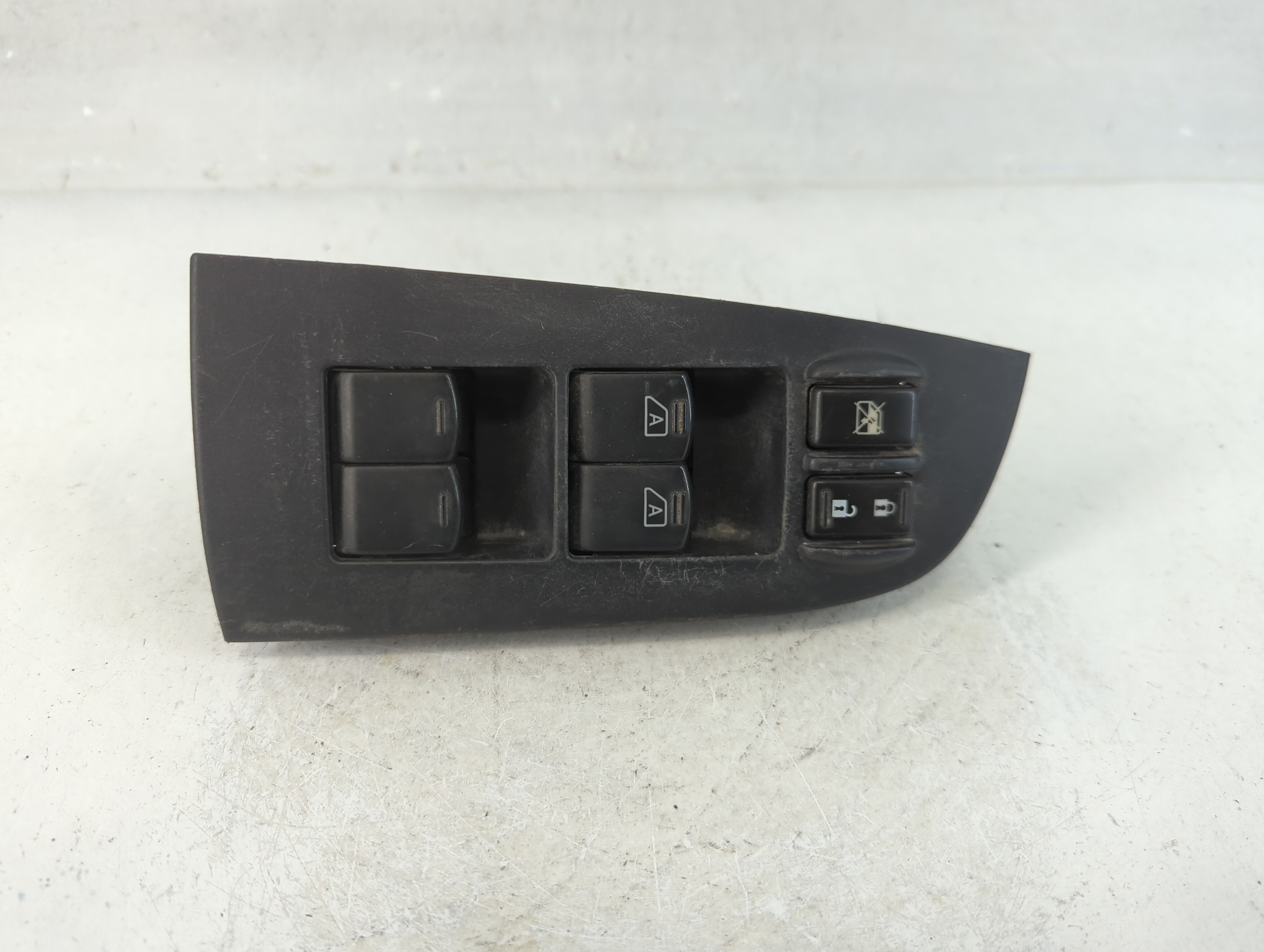 Picture of 2009-2014 Nissan Maxima Driver Left Door Master Power Window Switch 915782