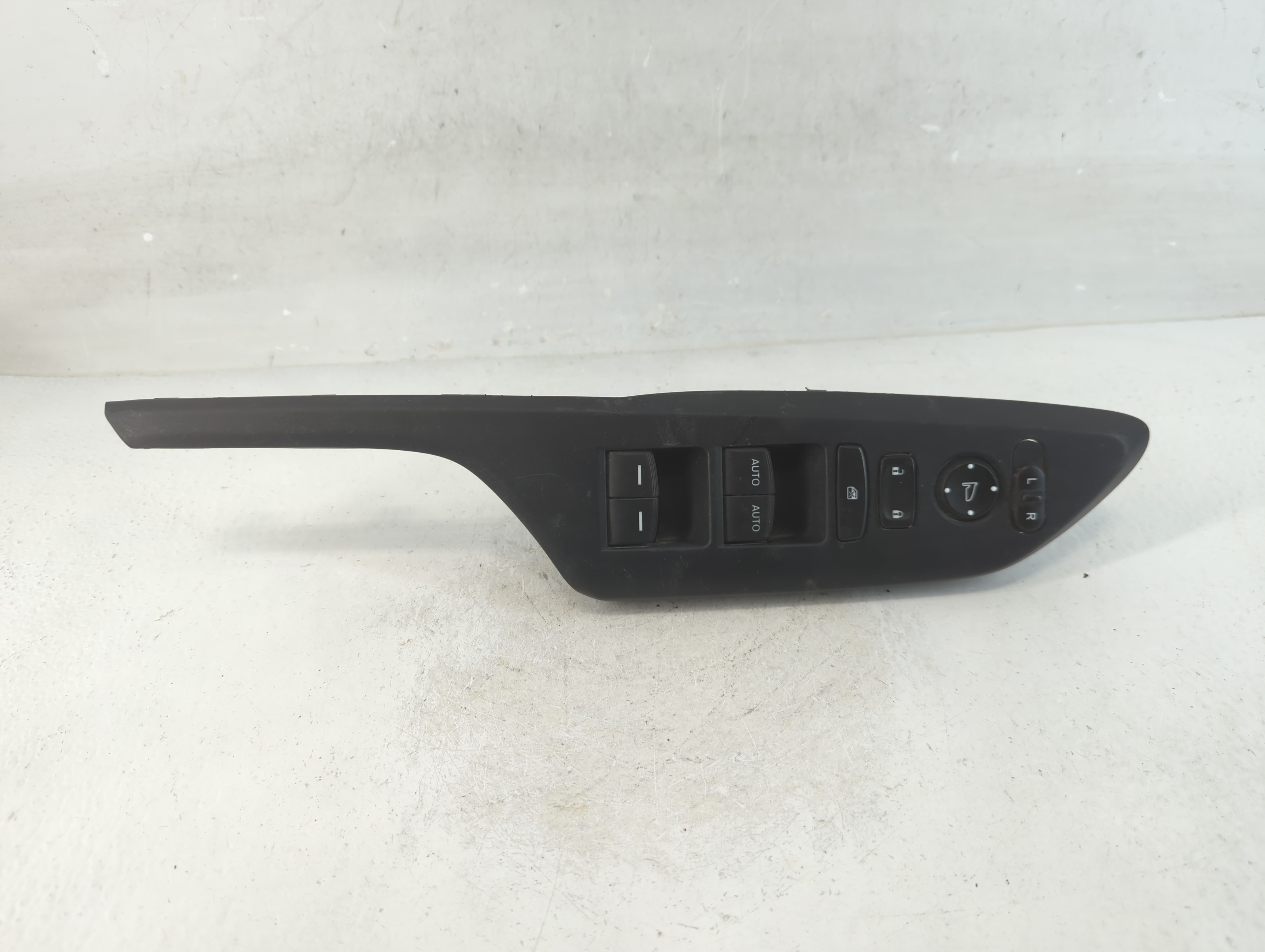 2016-2021 Honda Civic Driver Left Door Master Power Window Switch 915783 - Oemusedautoparts1.com