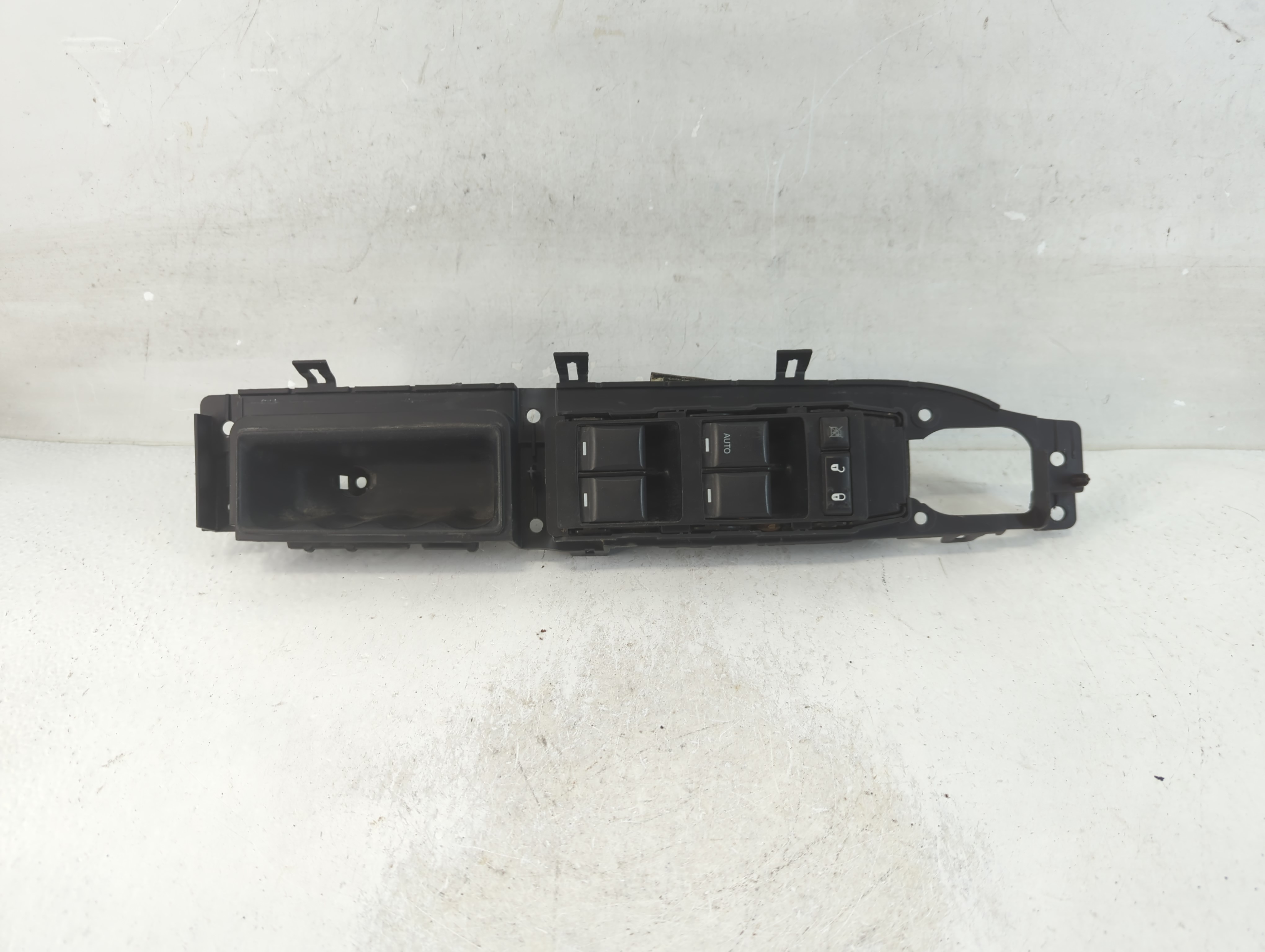 2012 Jeep Patriot Driver Left Door Master Power Window Switch 50620370551 915787 - Oemusedautoparts1.com