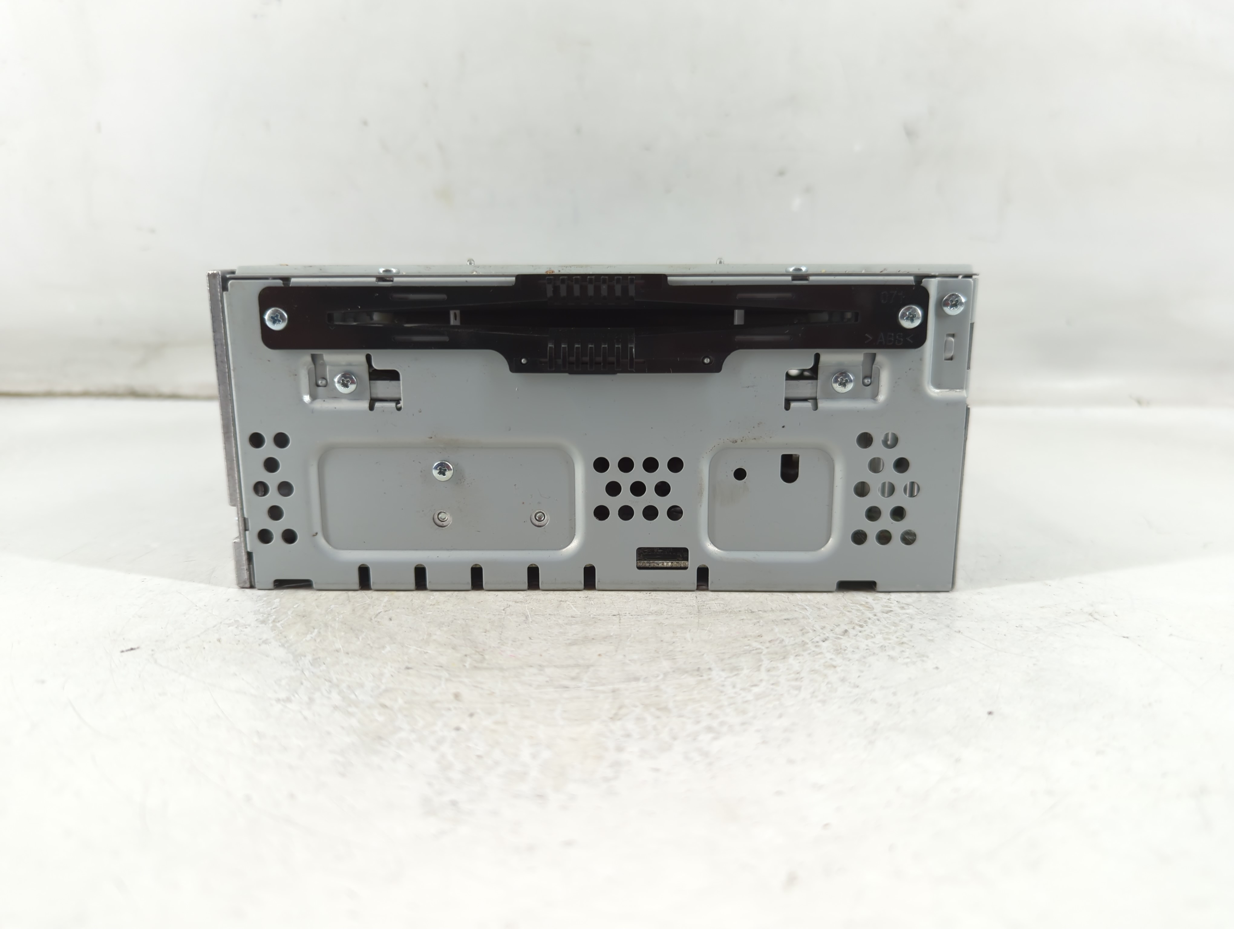 2016-2016 Ford Fusion Am Fm Cd Player Radio Receiver 915808 - Oemusedautoparts1.com