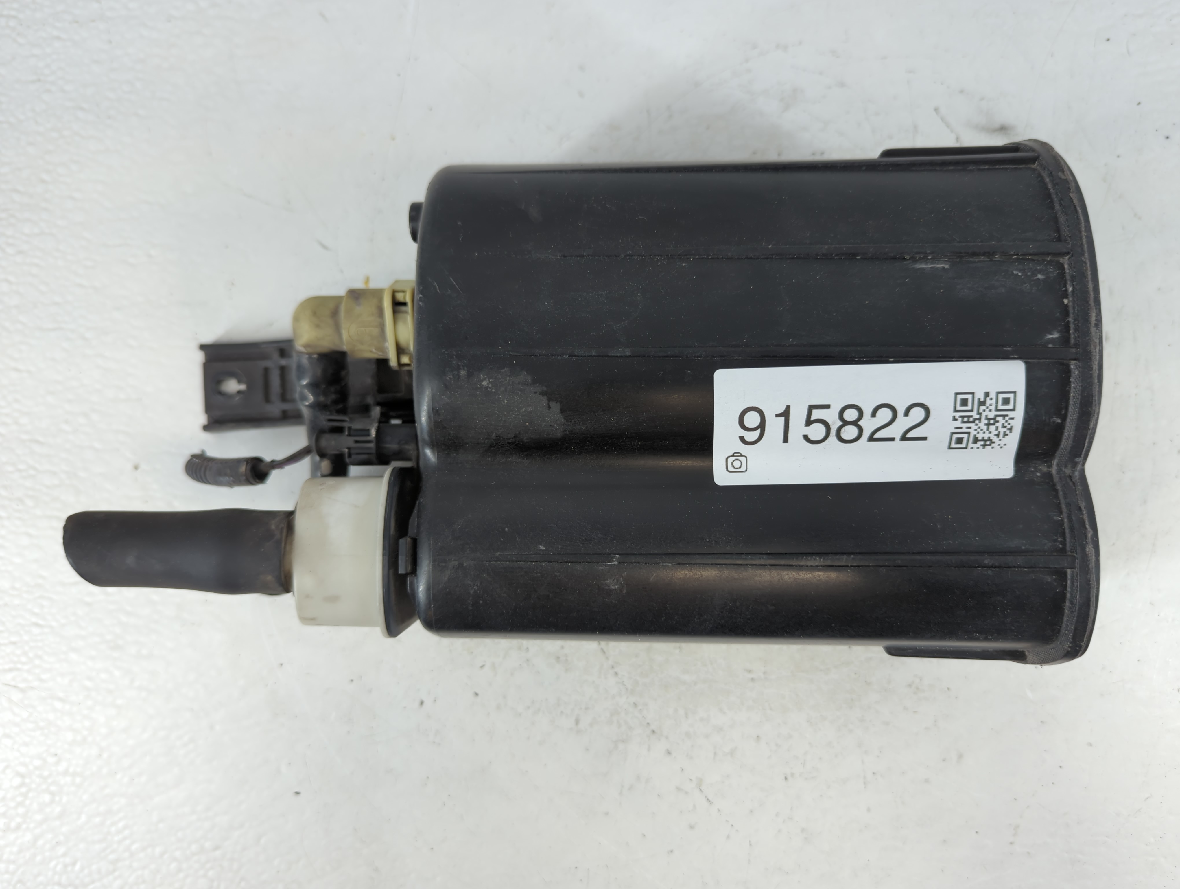 2011 Dodge Caliber Fuel Vapor Charcoal Canister 915822 - Oemusedautoparts1.com