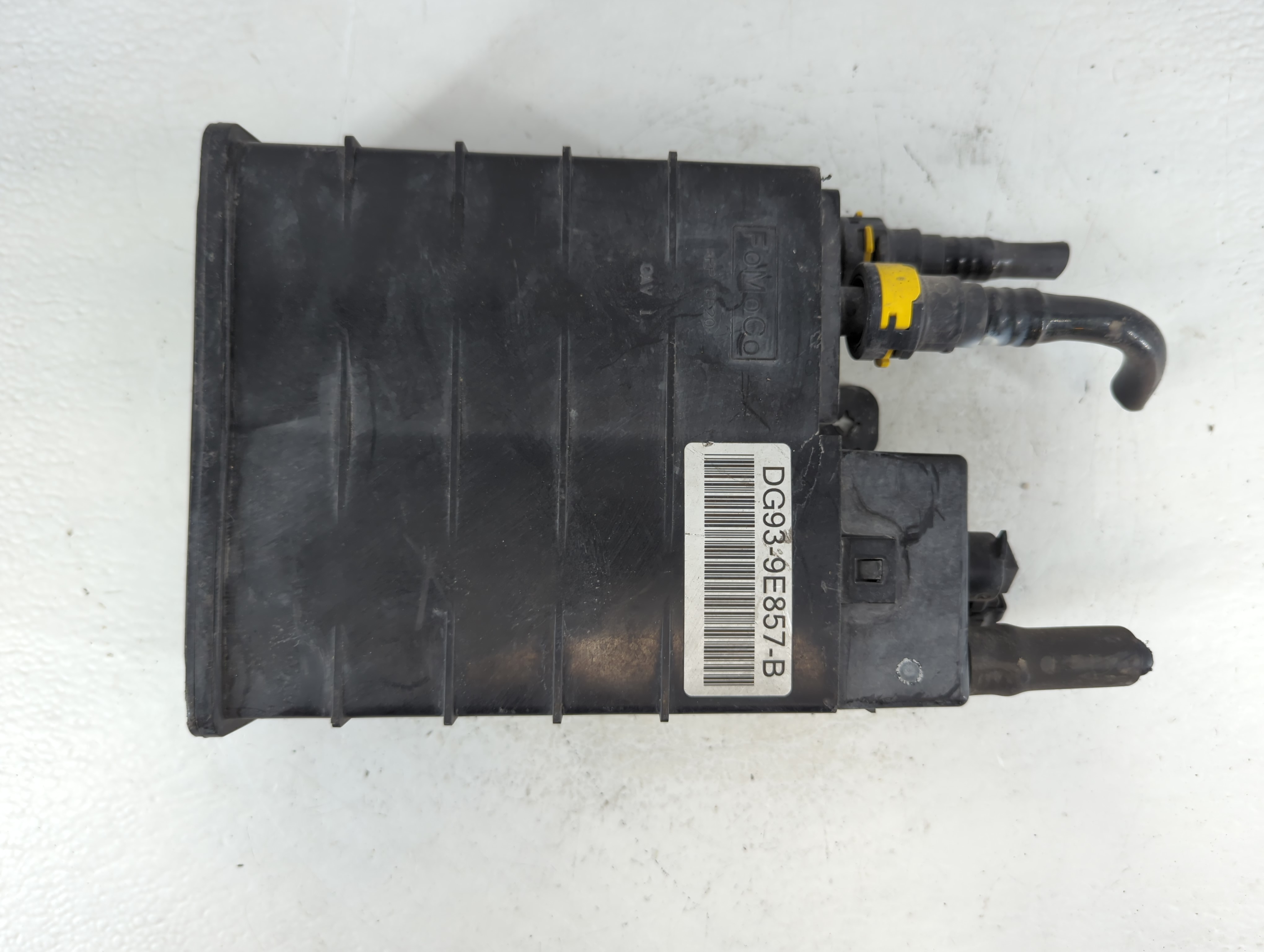 2015 Ford Escape Fuel Vapor Charcoal Canister 915823 - Oemusedautoparts1.com
