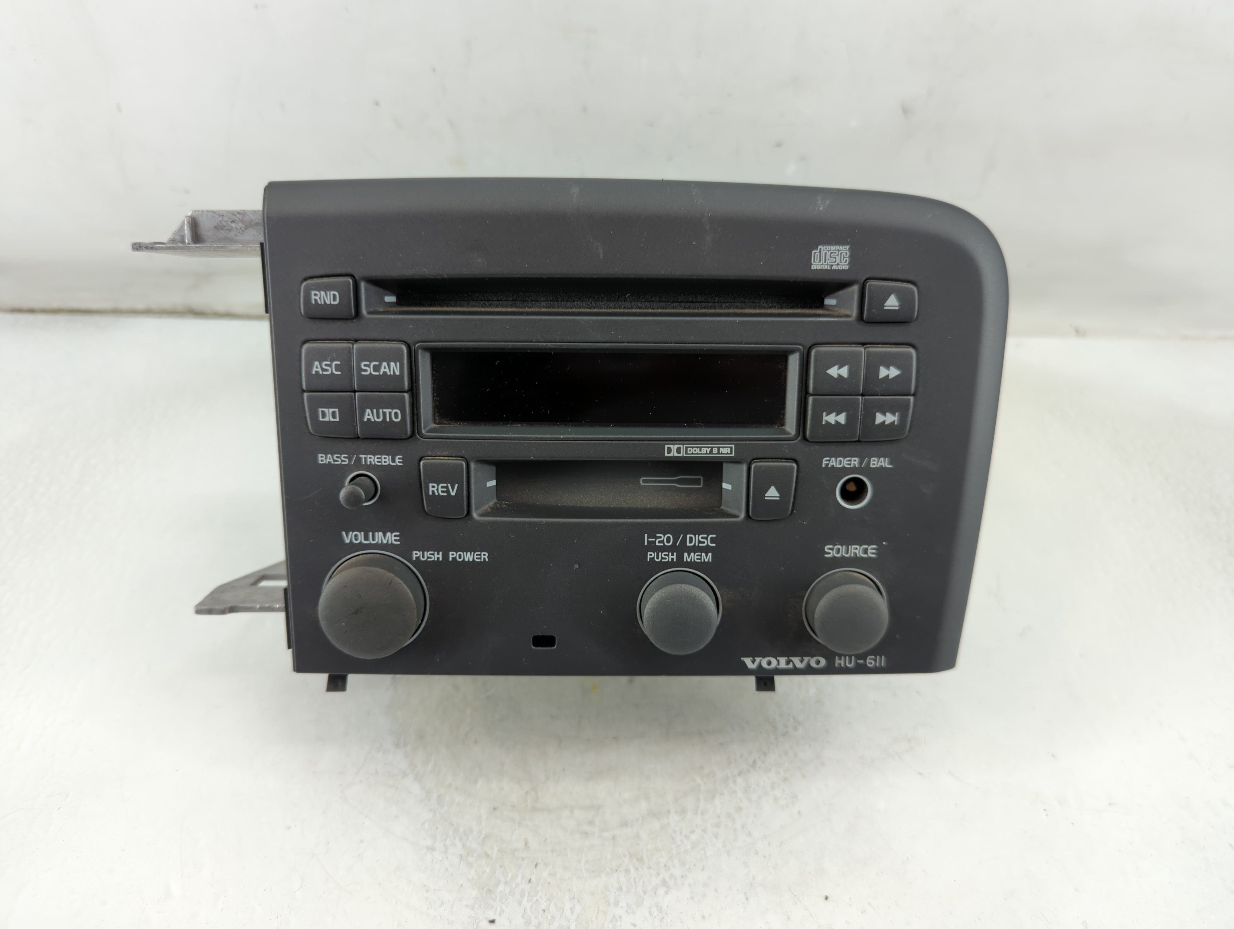 Picture of 1999-2004 Volvo S80 Am Fm Cd Player Radio Receiver 915836