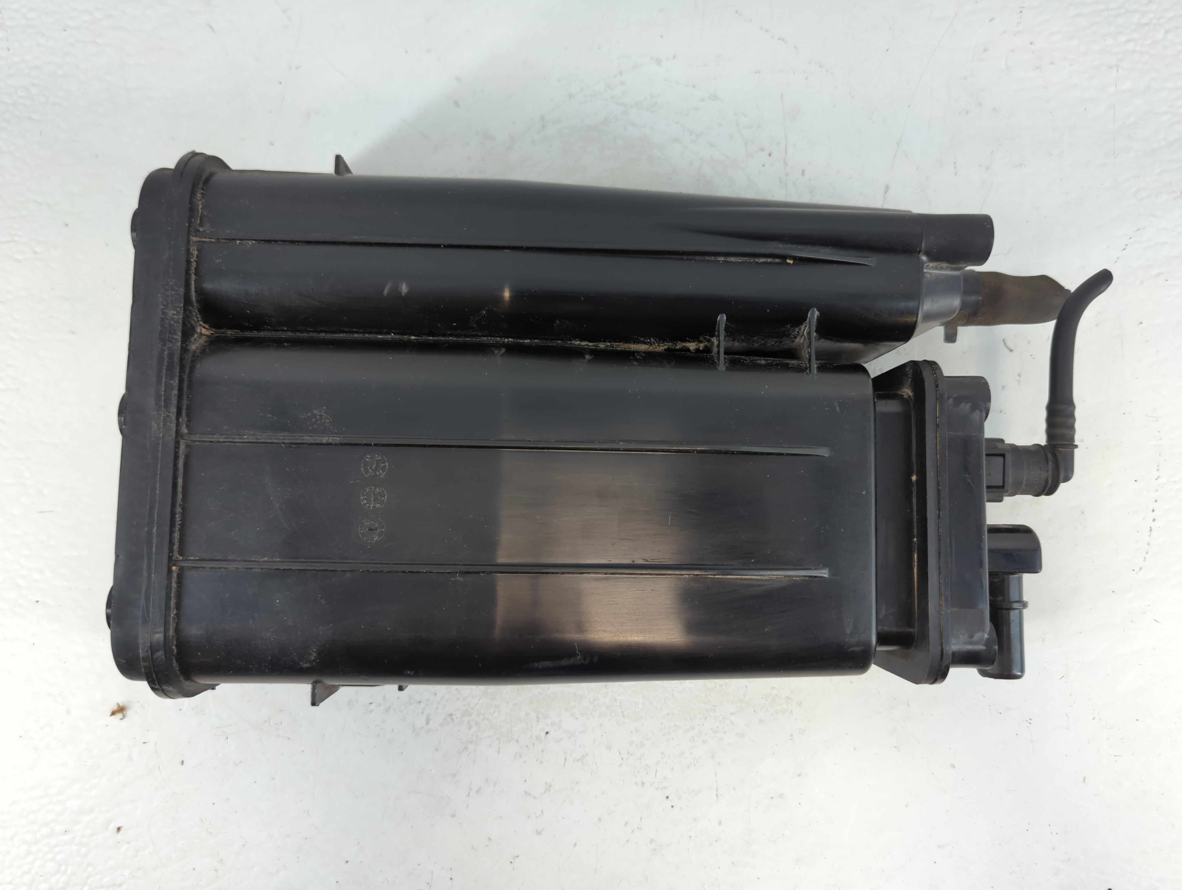 Picture of 2013 Hyundai Veloster Fuel Vapor Charcoal Canister 915839