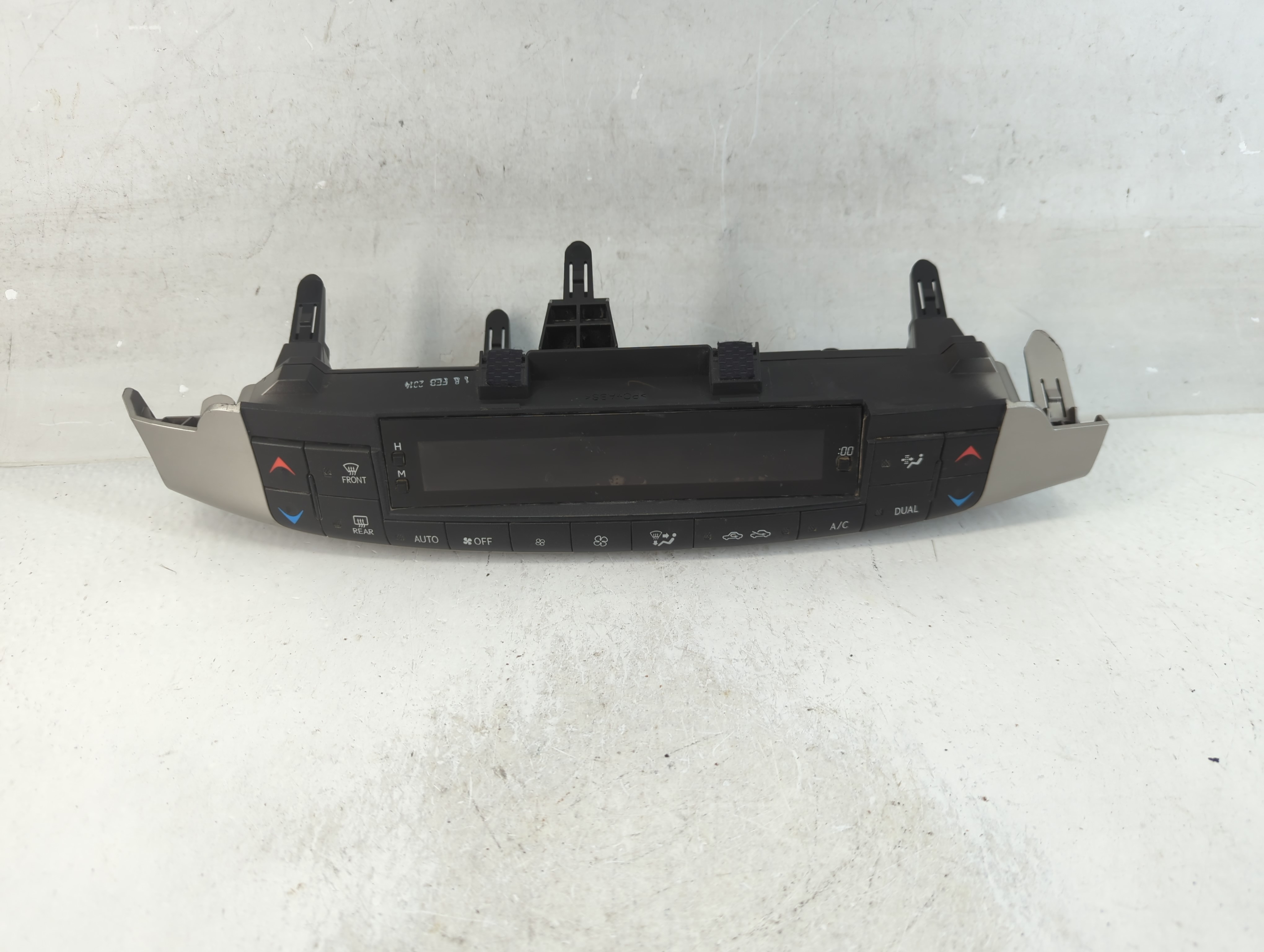 2014-2017 Lexus Ct200h Ac Heater Climate Control 55900-76100 915851 - Oemusedautoparts1.com