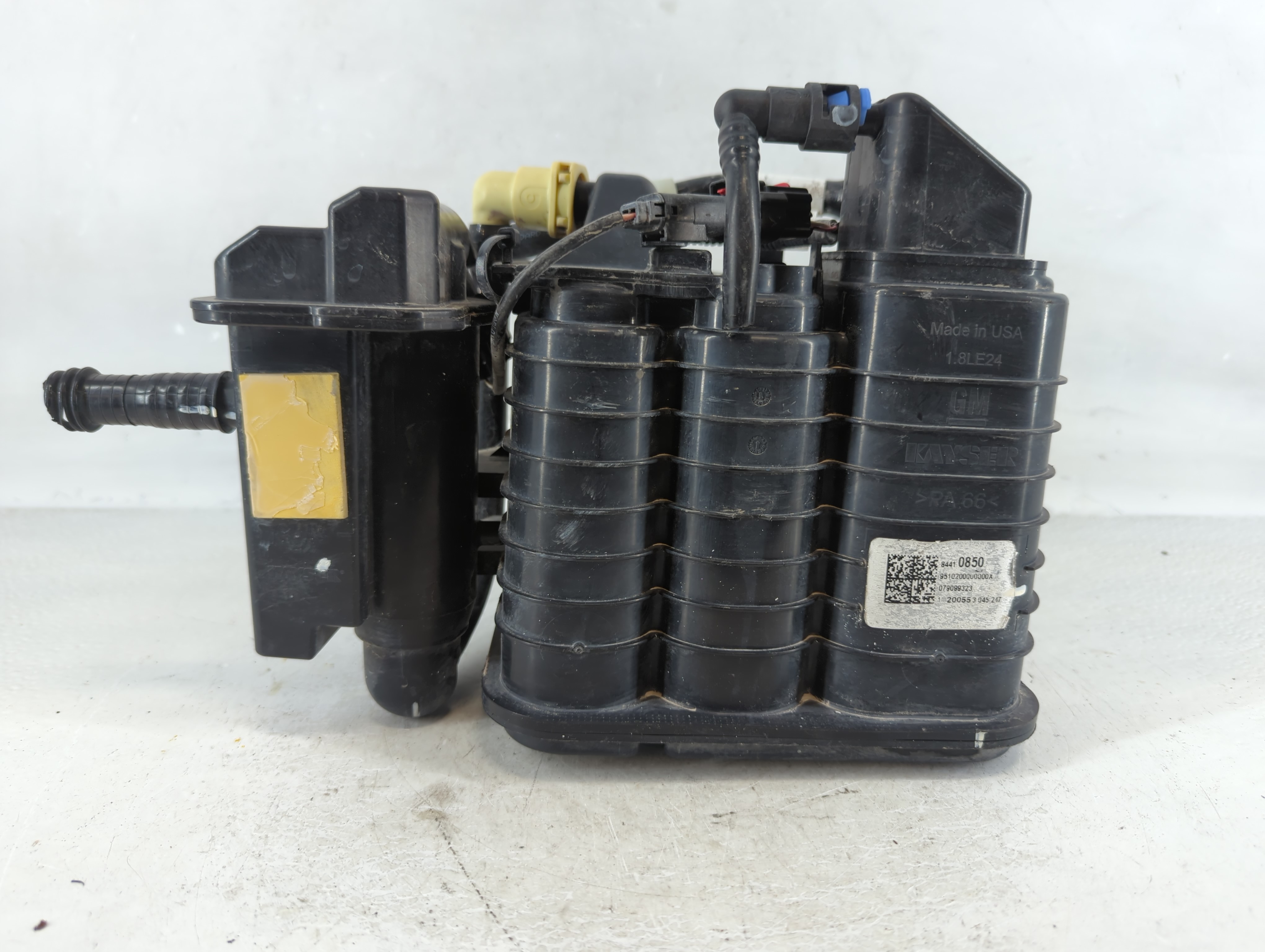 2020 Chevrolet Malibu Fuel Vapor Charcoal Canister 915863 - Oemusedautoparts1.com