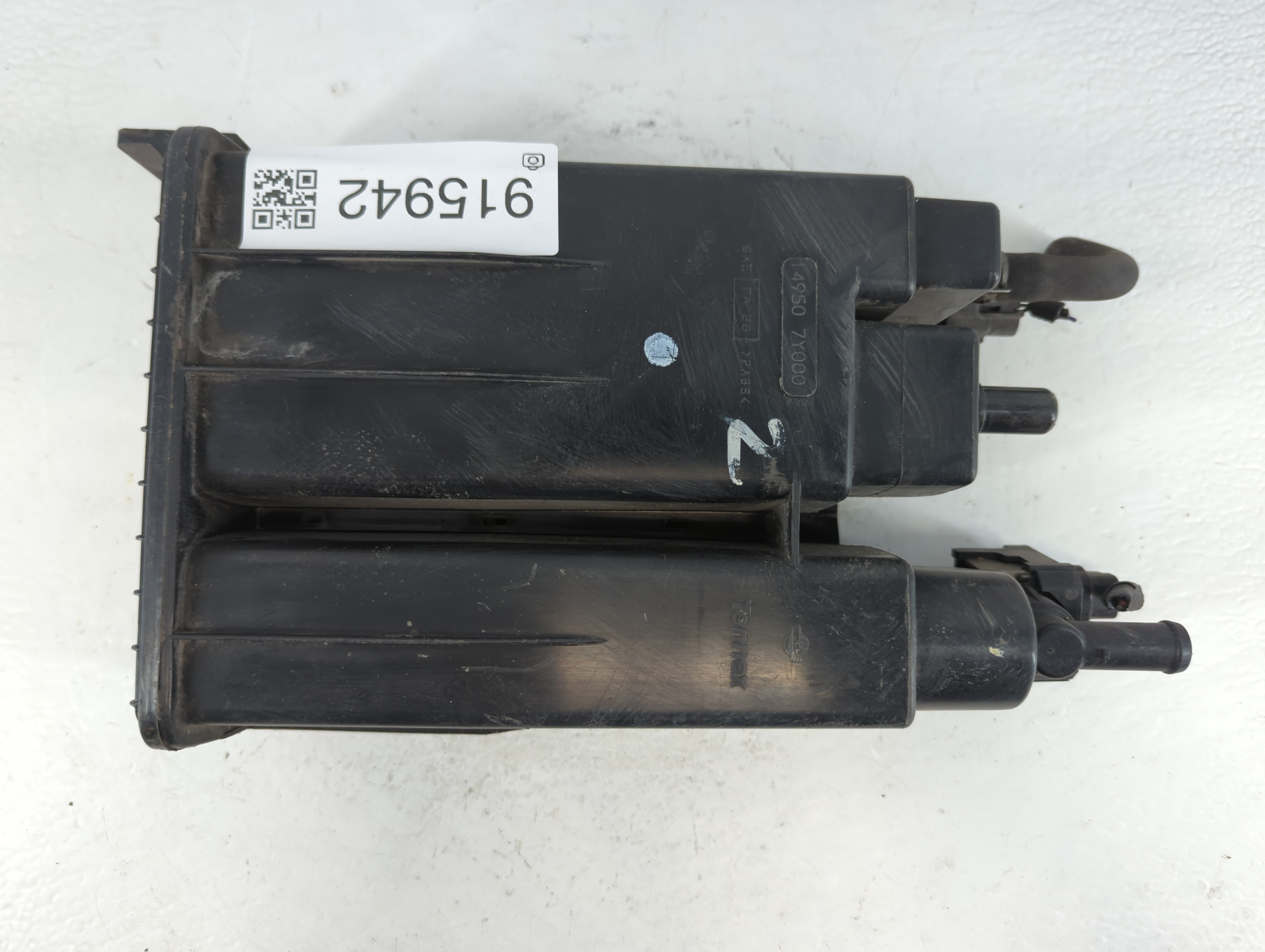 2011 Nissan Maxima Fuel Vapor Charcoal Canister 915942 - Oemusedautoparts1.com