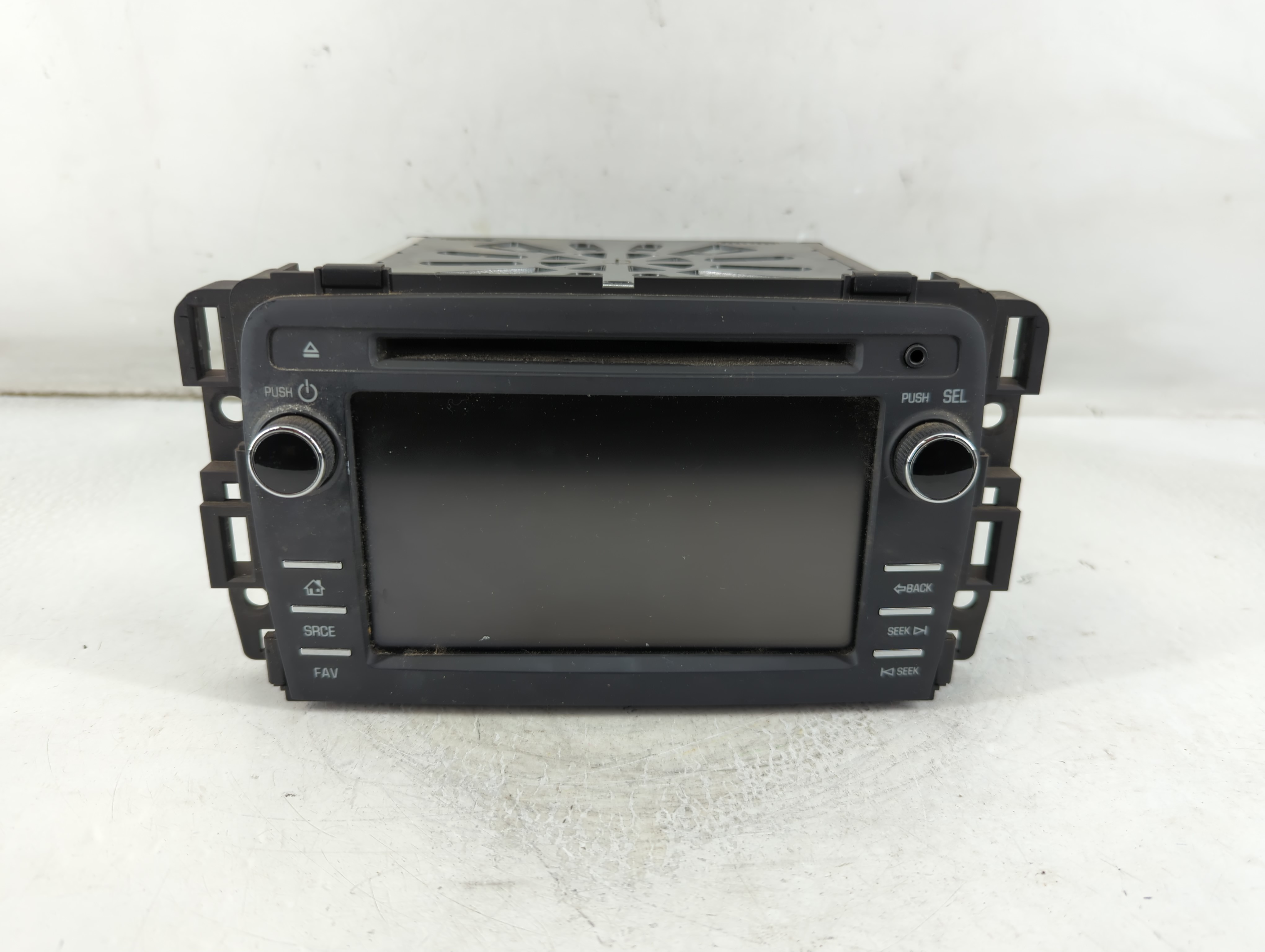 2013-2013 Chevrolet Traverse Am Fm Cd Player Radio Receiver 915956 - Oemusedautoparts1.com