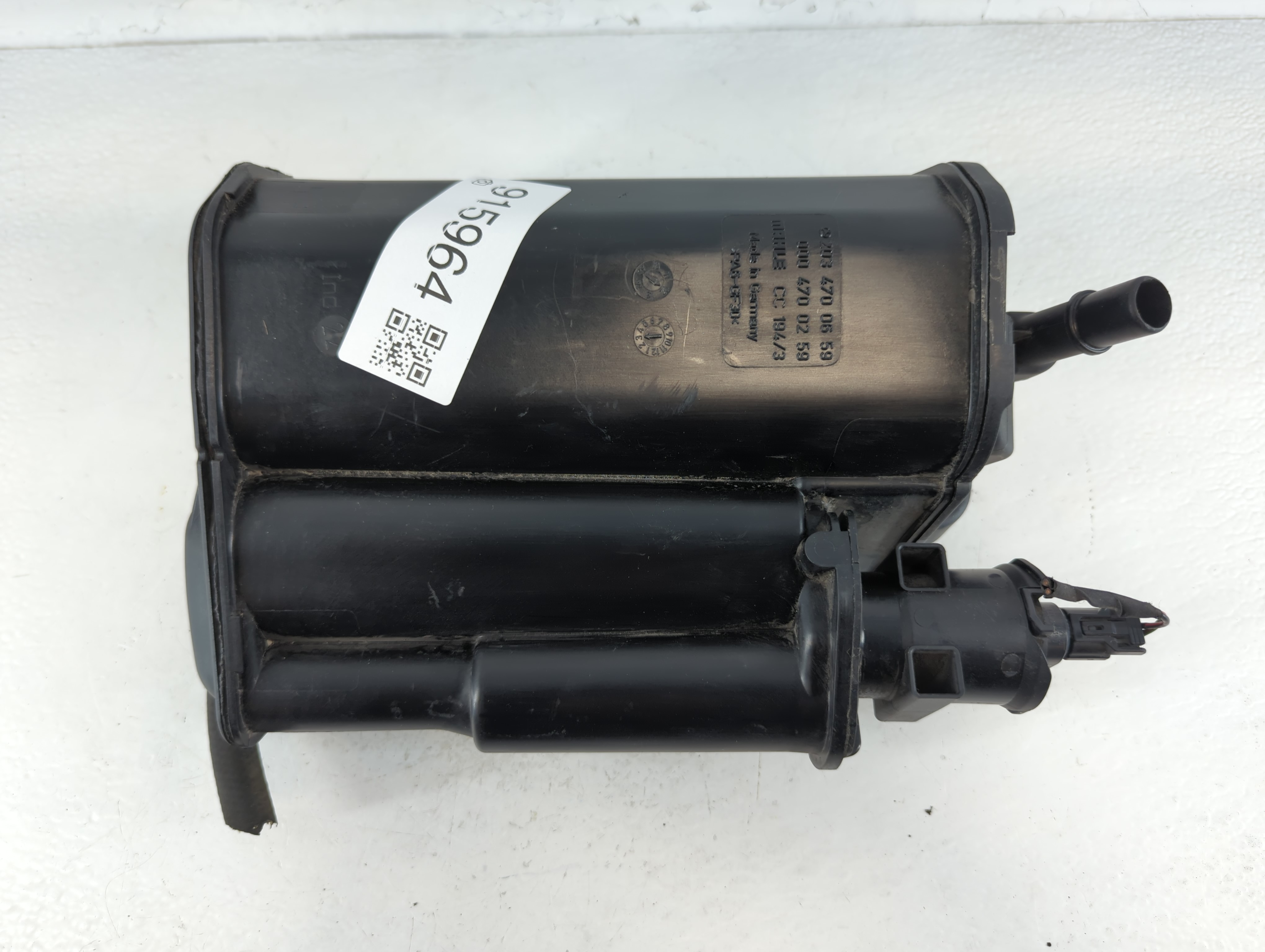 Picture of 2012 Mercedes-benz C320 Fuel Vapor Charcoal Canister 915964