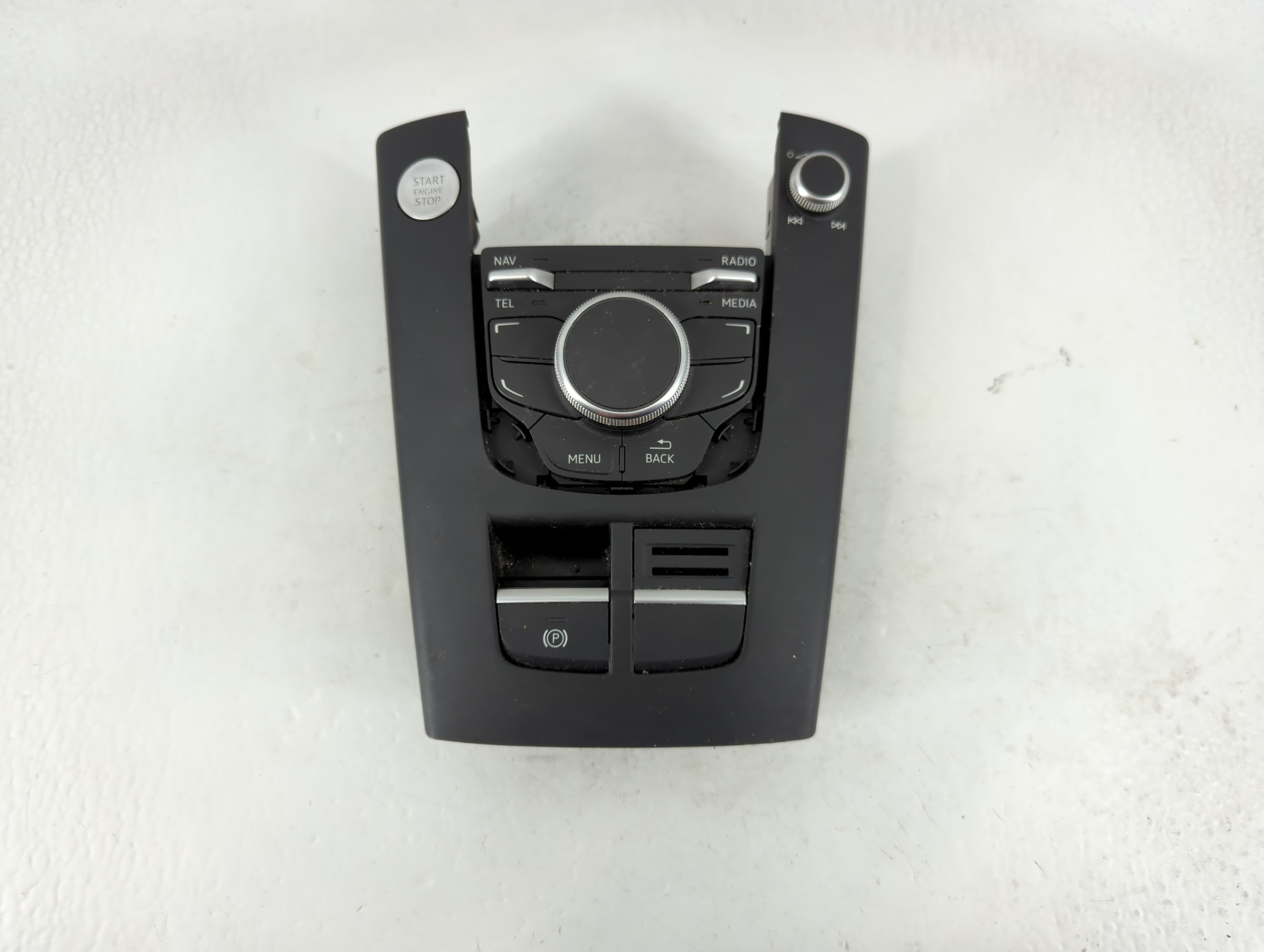 2015-2015 Audi A3 Am Fm Cd Player Radio Receiver 915995 - Oemusedautoparts1.com