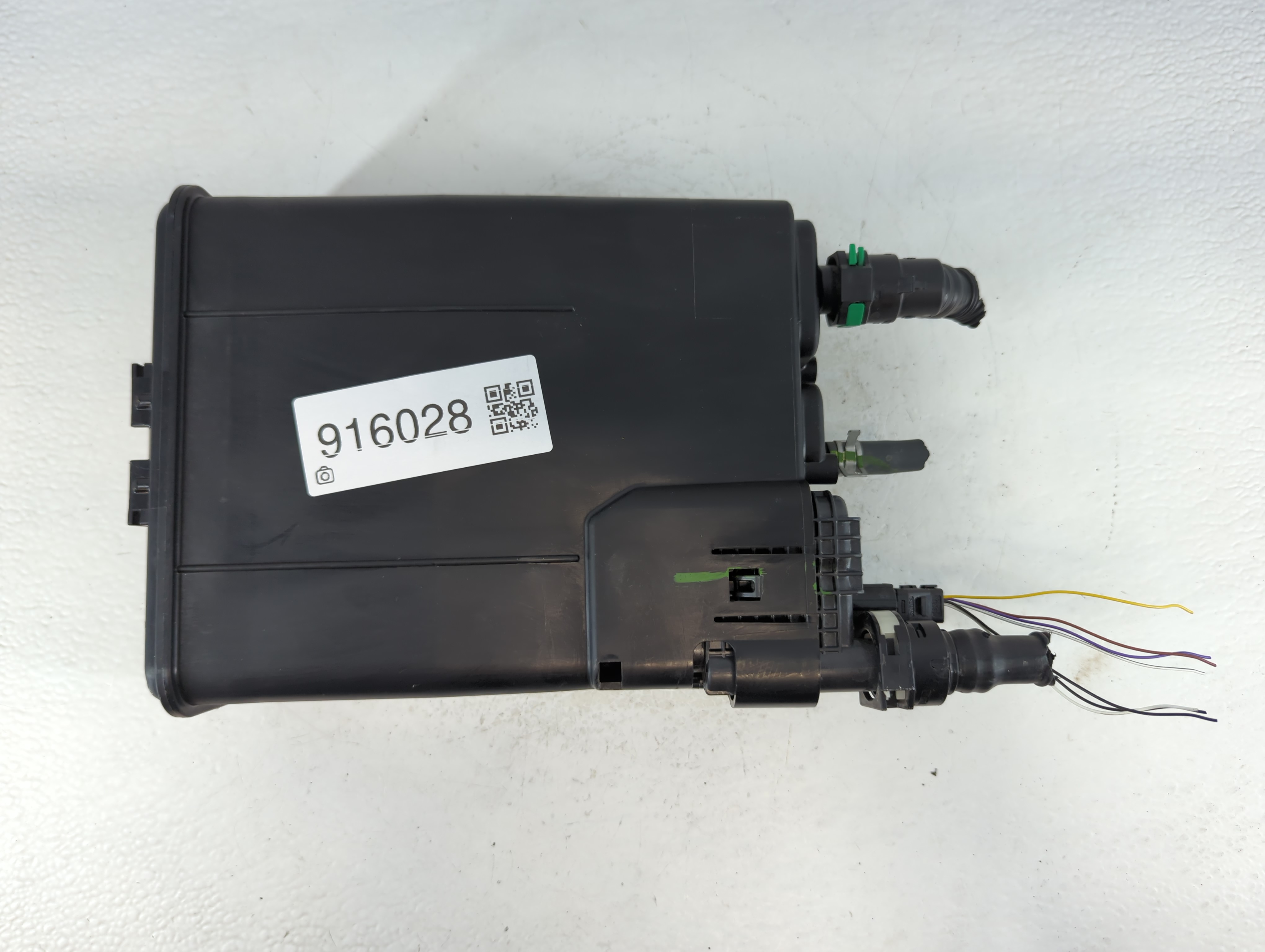2015 Hyundai Genesis Fuel Vapor Charcoal Canister 916028 - Oemusedautoparts1.com