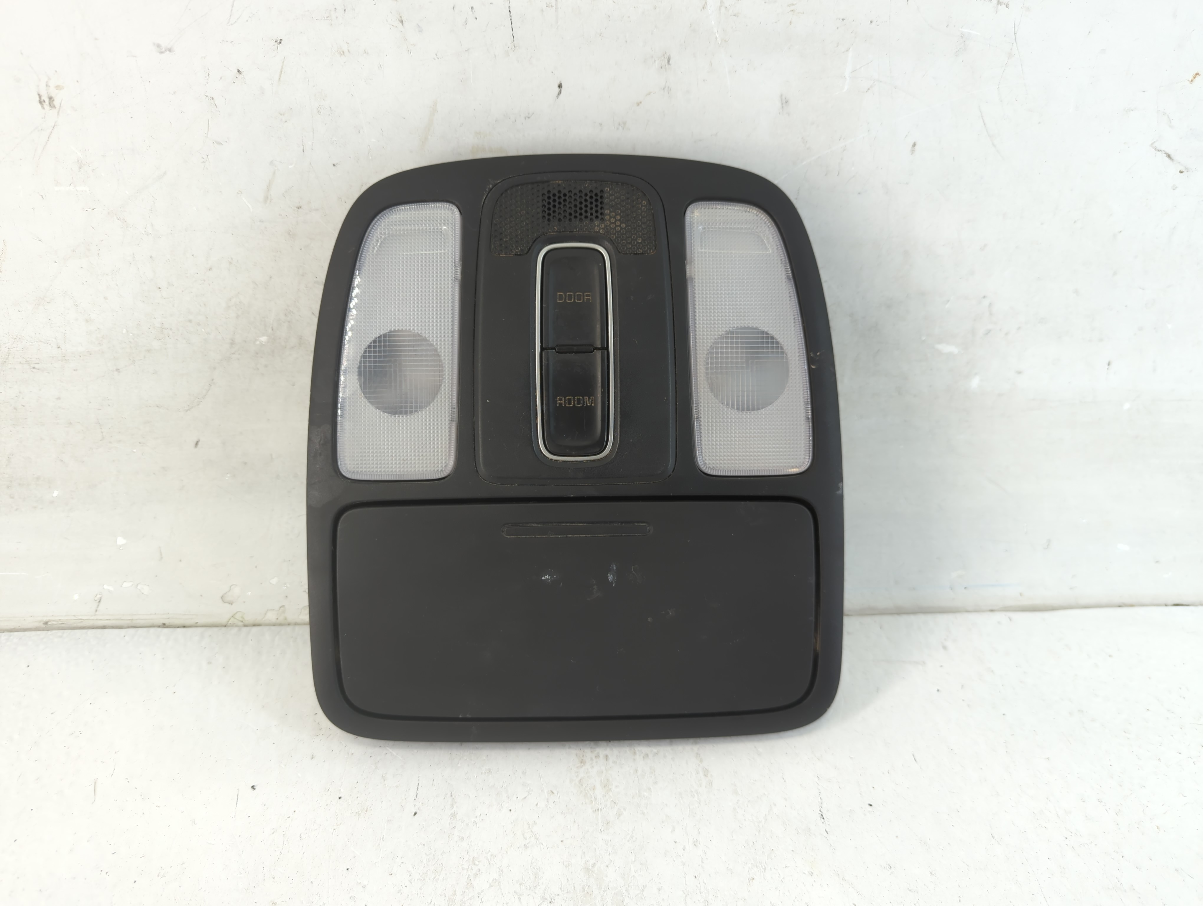 2016 Kia Soul Overhead Roof Console 916039 - Oemusedautoparts1.com