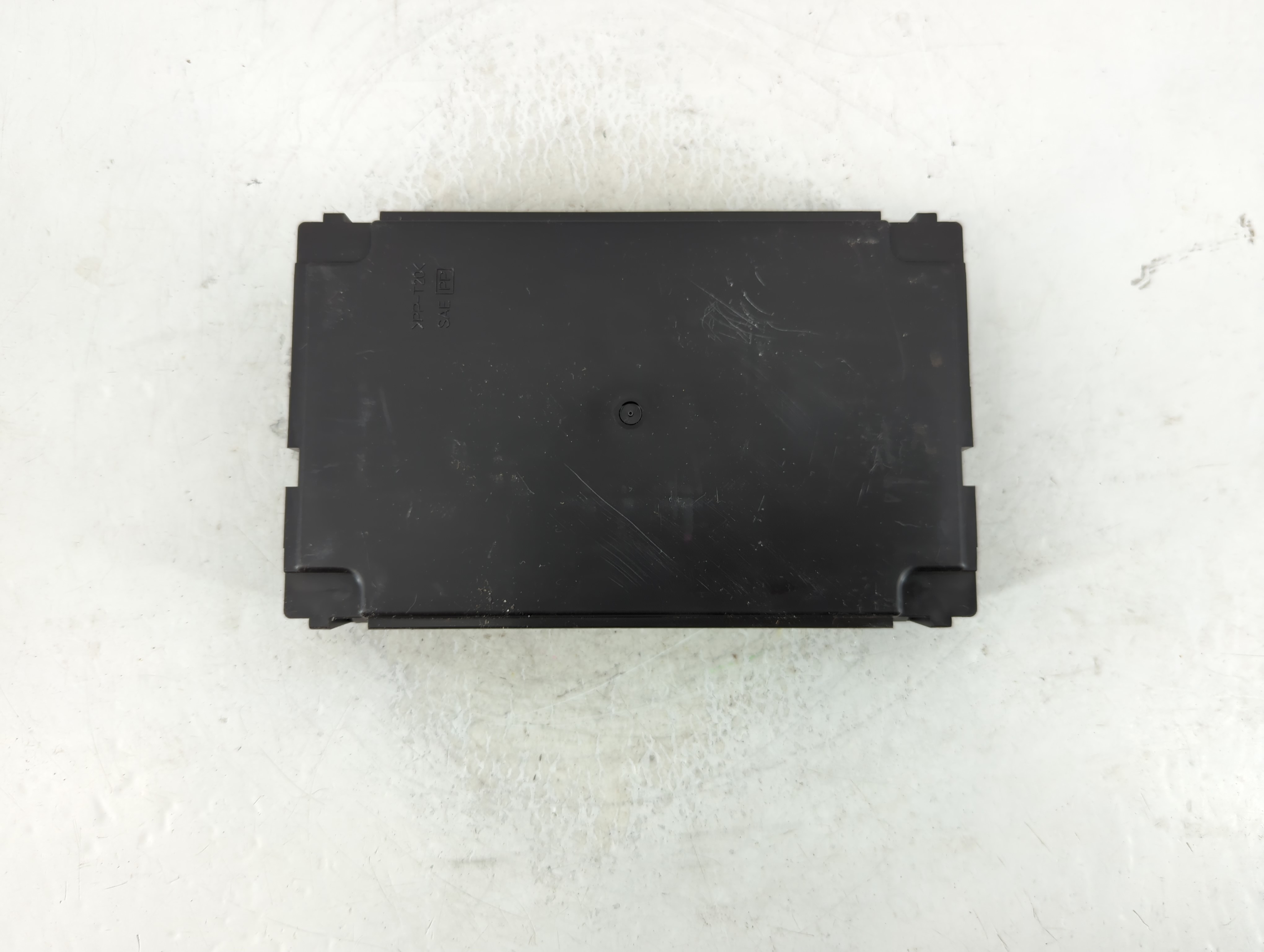 2015-2015 Infiniti Q50 Am Fm Cd Player Radio Receiver 916068 - Oemusedautoparts1.com