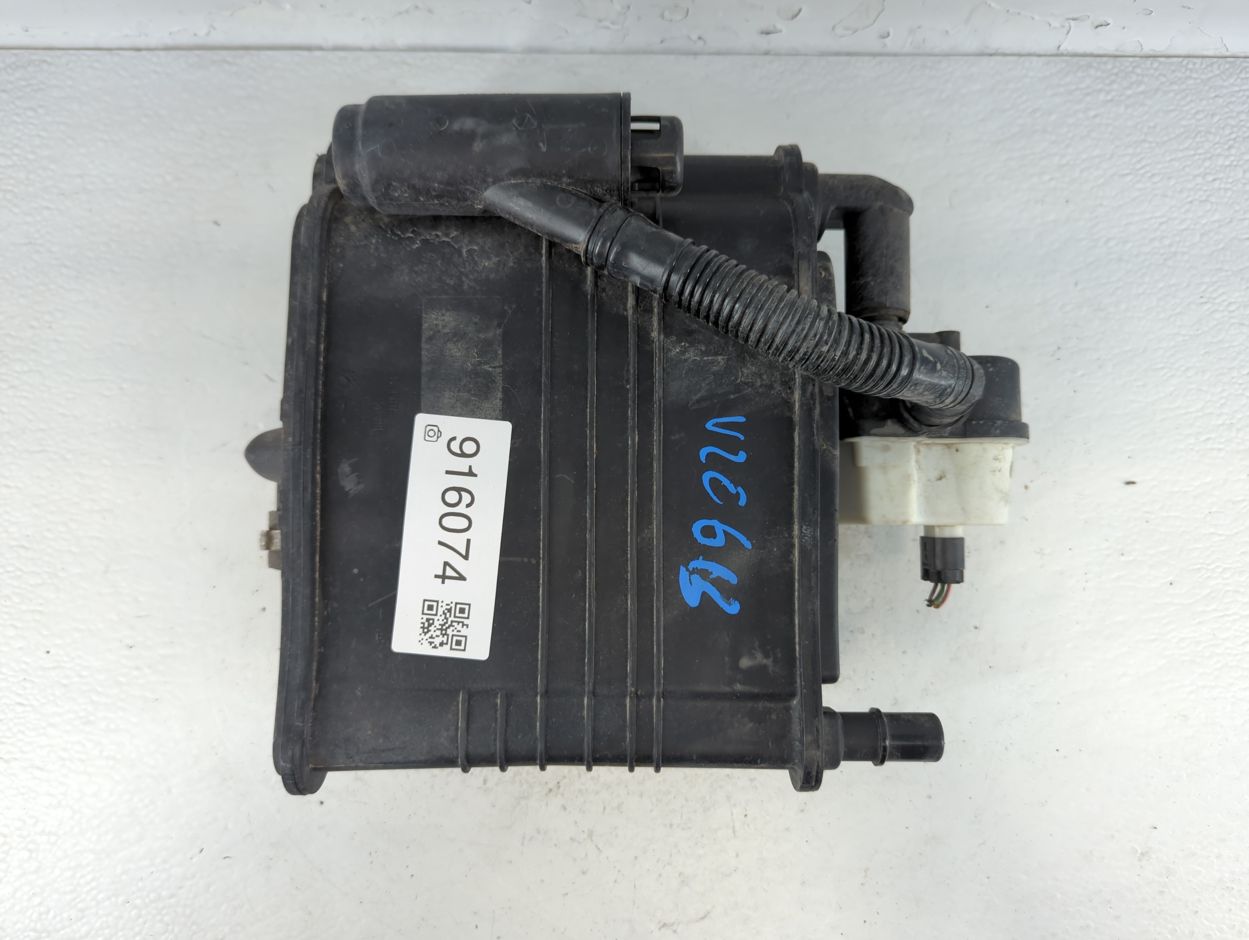 2016 Mercedes-benz Glc300 Fuel Vapor Charcoal Canister 916074 - Oemusedautoparts1.com