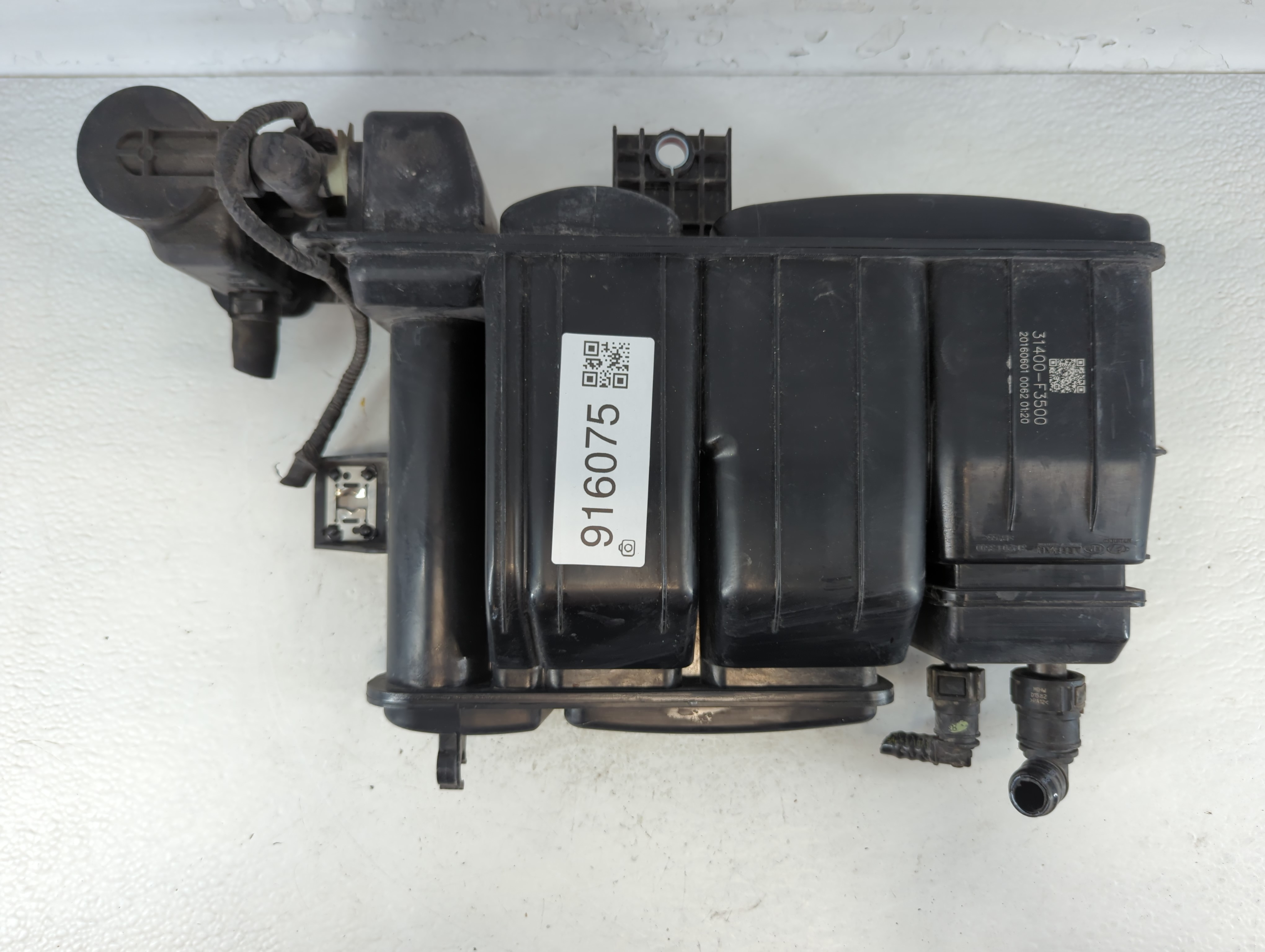 2020 Hyundai Elantra Fuel Vapor Charcoal Canister 916075 - Oemusedautoparts1.com
