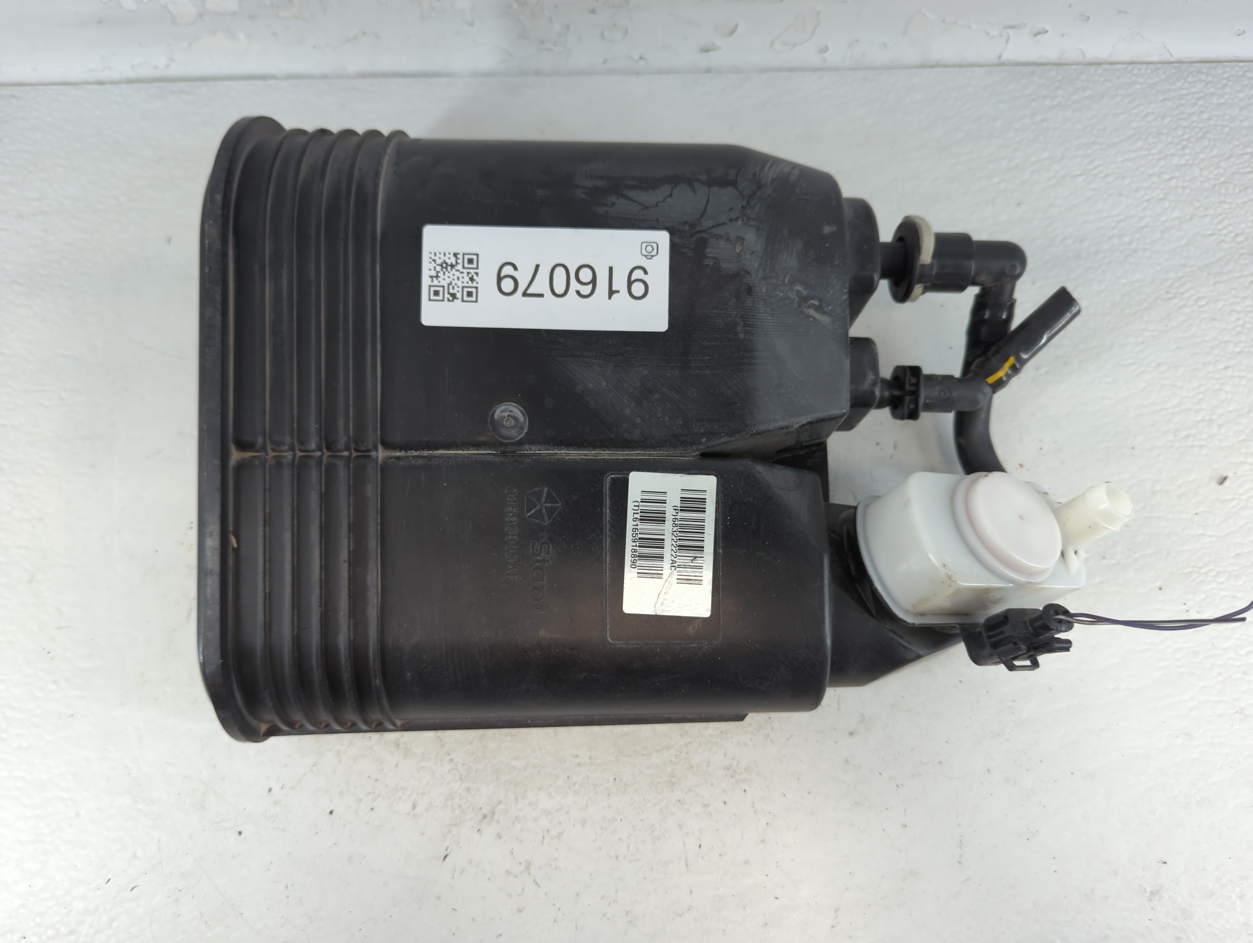 2019 Jeep Grand Cherokee Fuel Vapor Charcoal Canister 916079 - Oemusedautoparts1.com