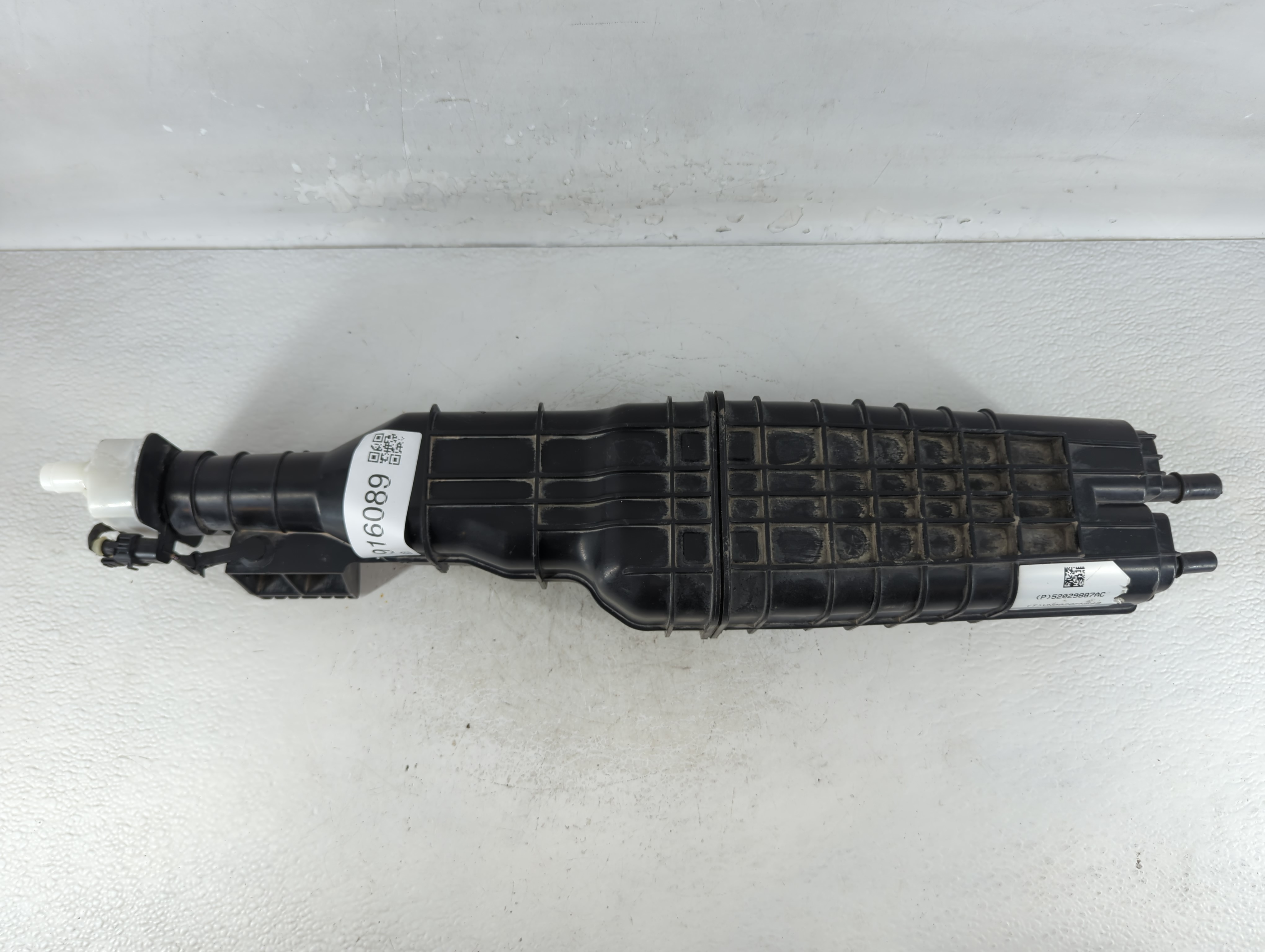 Picture of 2020 Dodge Ram 1500 Fuel Vapor Charcoal Canister 916089