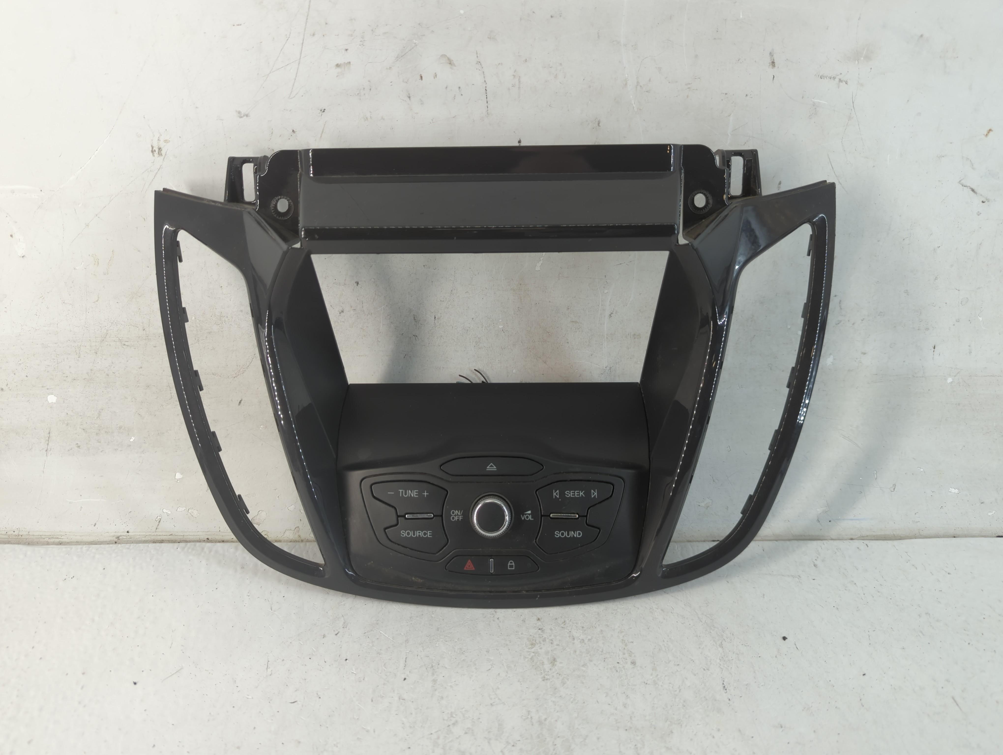 2013-2013 Ford Escape Radio Control Panel 916210 - Oemusedautoparts1.com