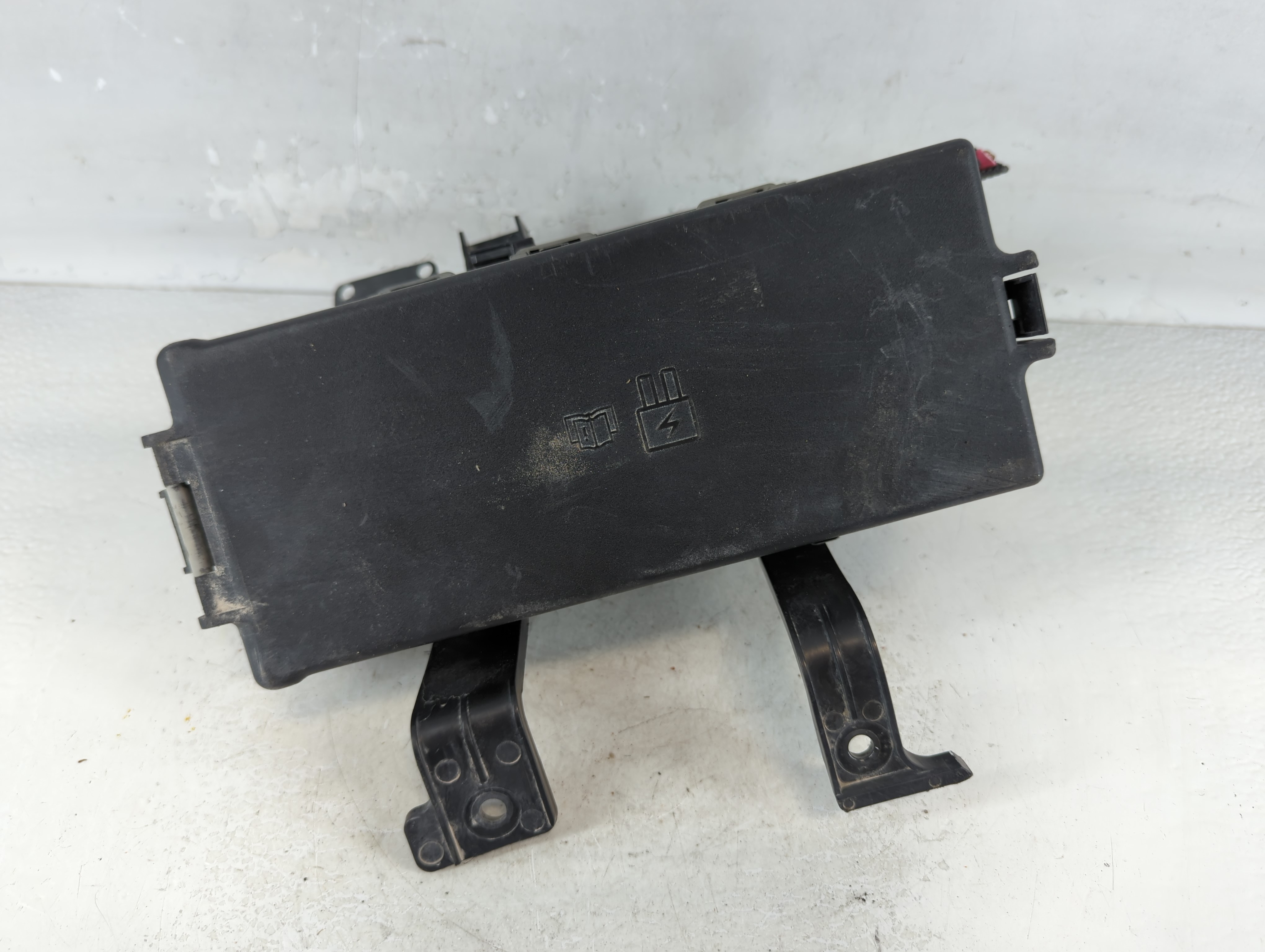2010-2012 Ford Fusion Fusebox Fuse Box Relay Module Be5t-14290-e 916246 - Oemusedautoparts1.com