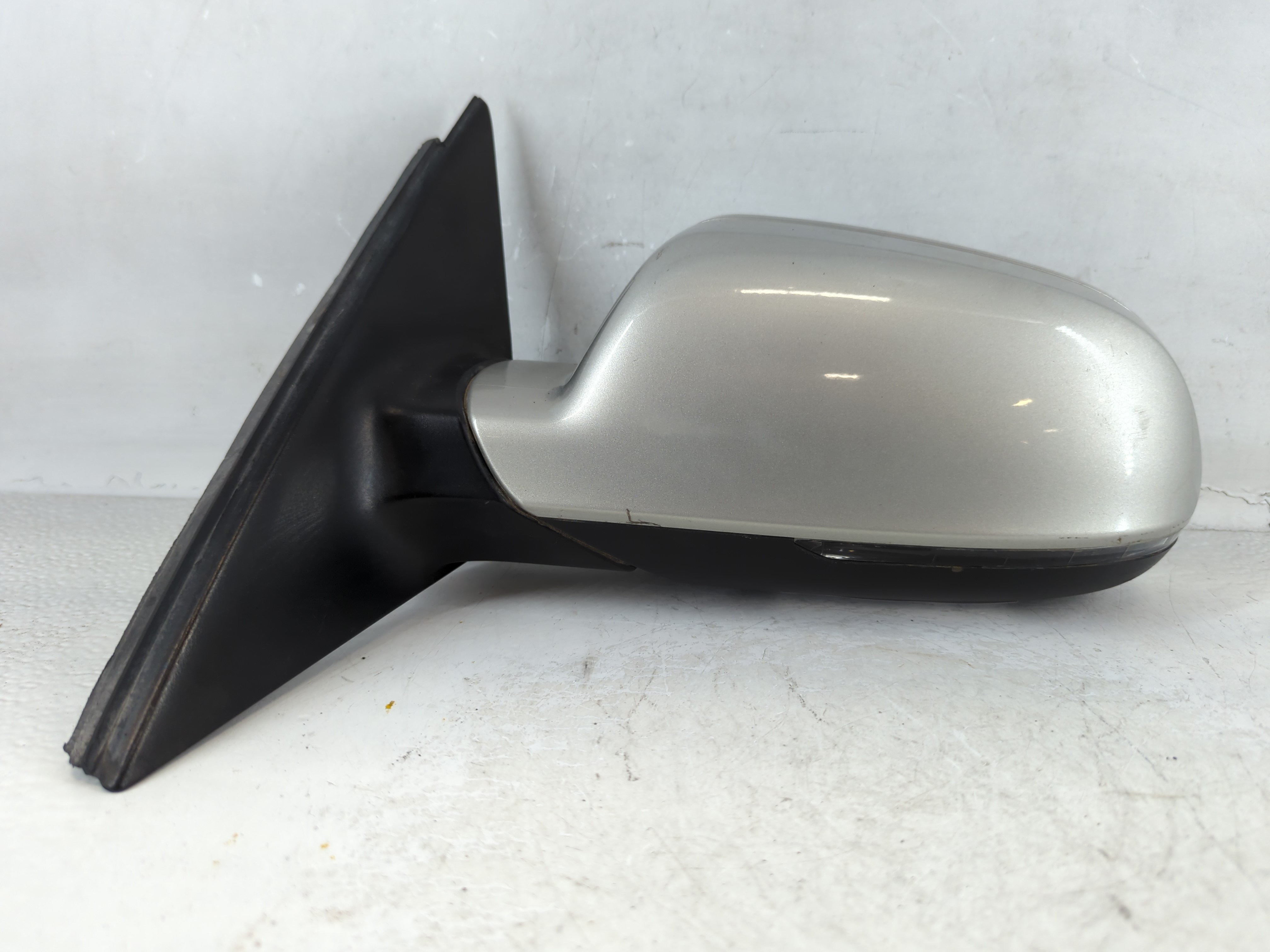 Picture of 2010-2016 Audi A4 Driver Left Side View Power Door Mirror Silver 916291