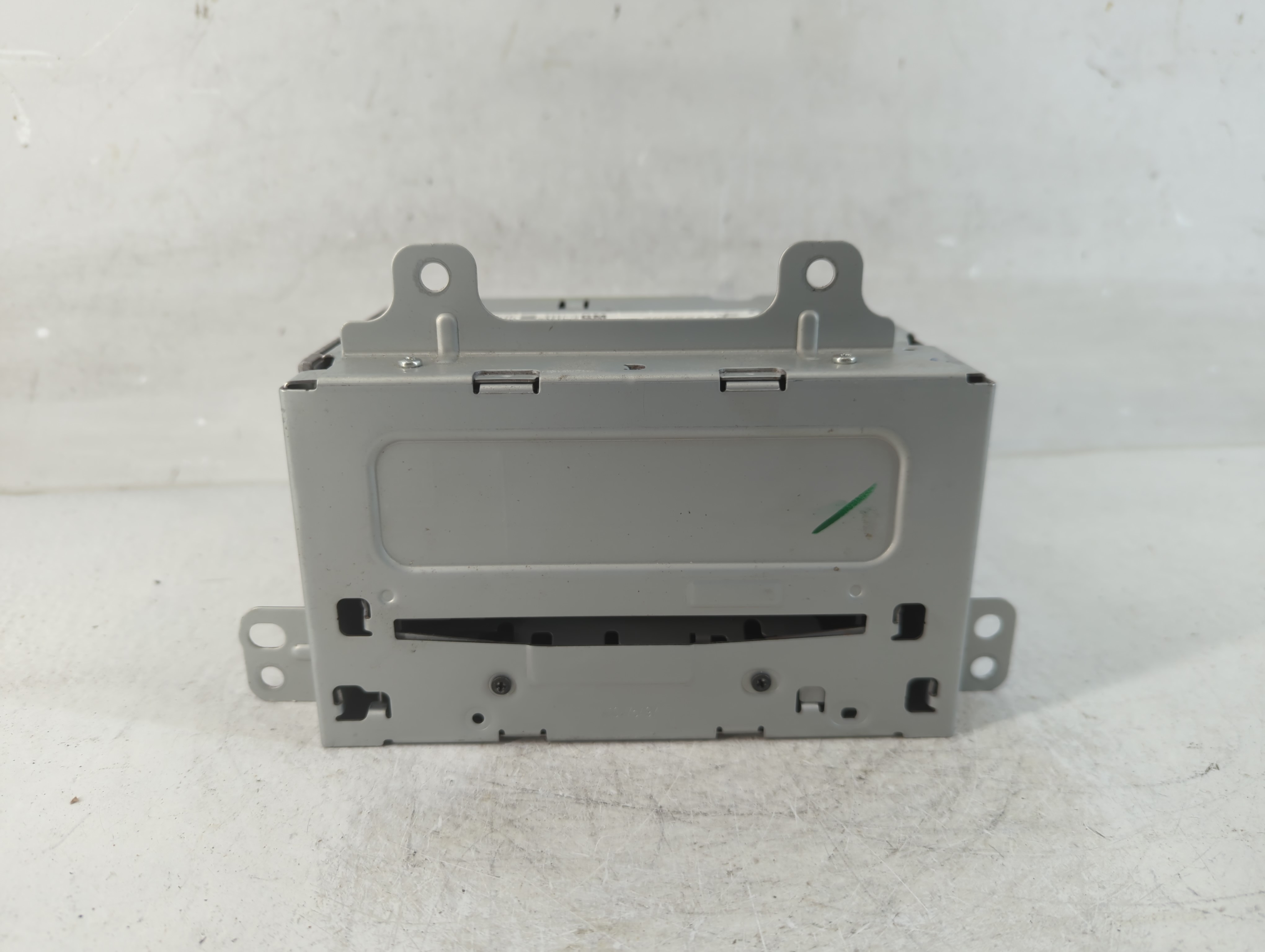 2011-2012 Chevrolet Equinox Am Fm Cd Player Radio Receiver 916329 - Oemusedautoparts1.com