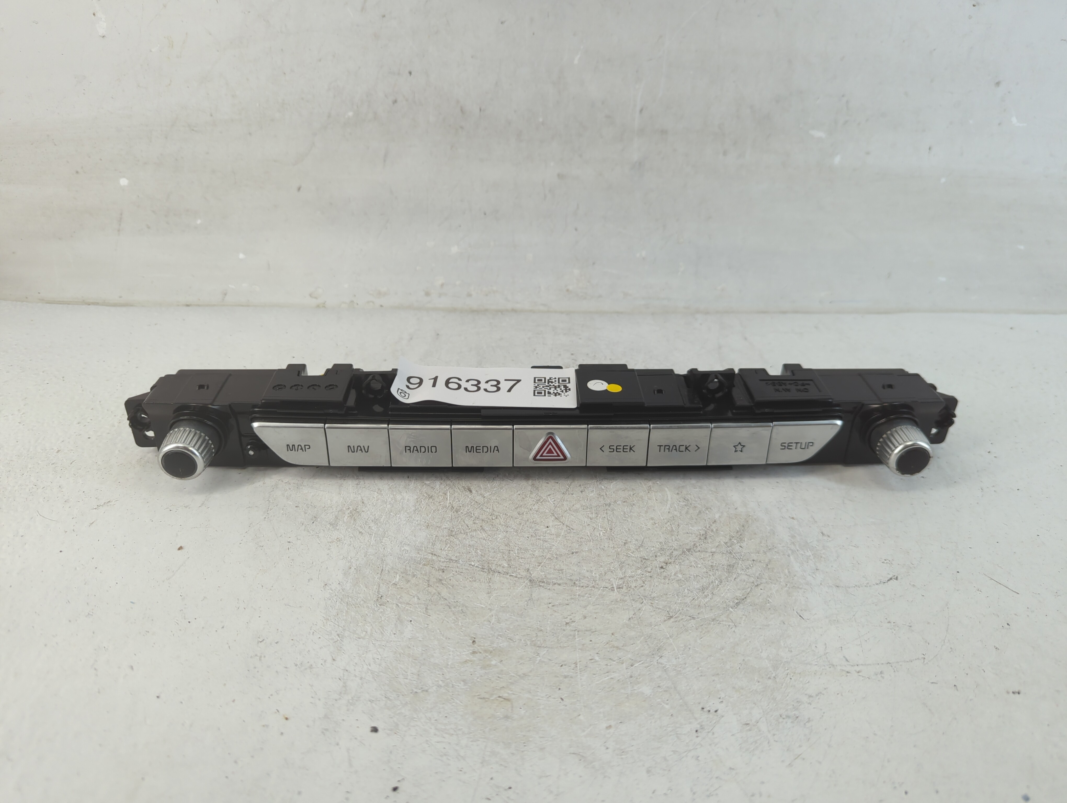 2020-2022 Kia Telluride Am Fm Cd Player Radio Receiver 916337 - Oemusedautoparts1.com