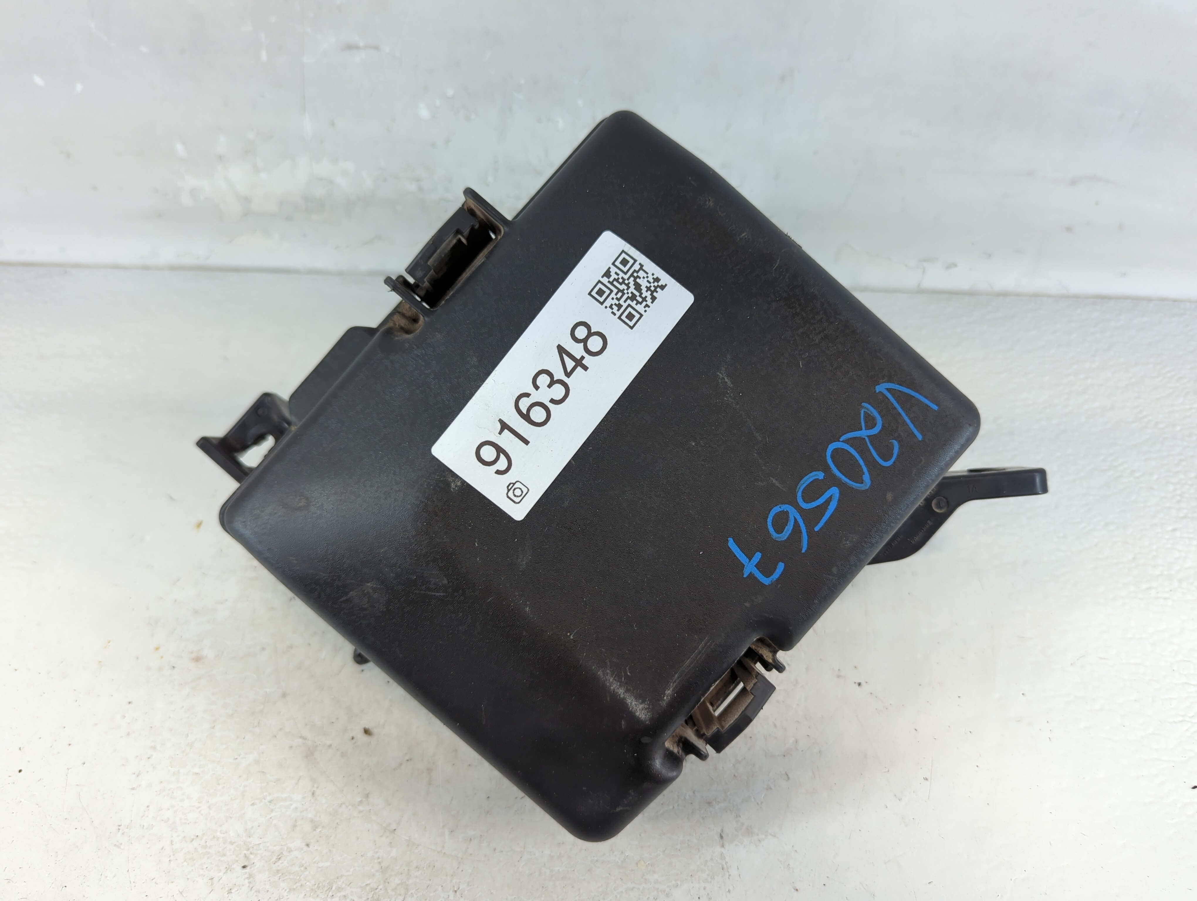 2016-2017 Hyundai Sonata Fusebox Fuse Box Relay Module 91204 E6161 916348 - Oemusedautoparts1.com
