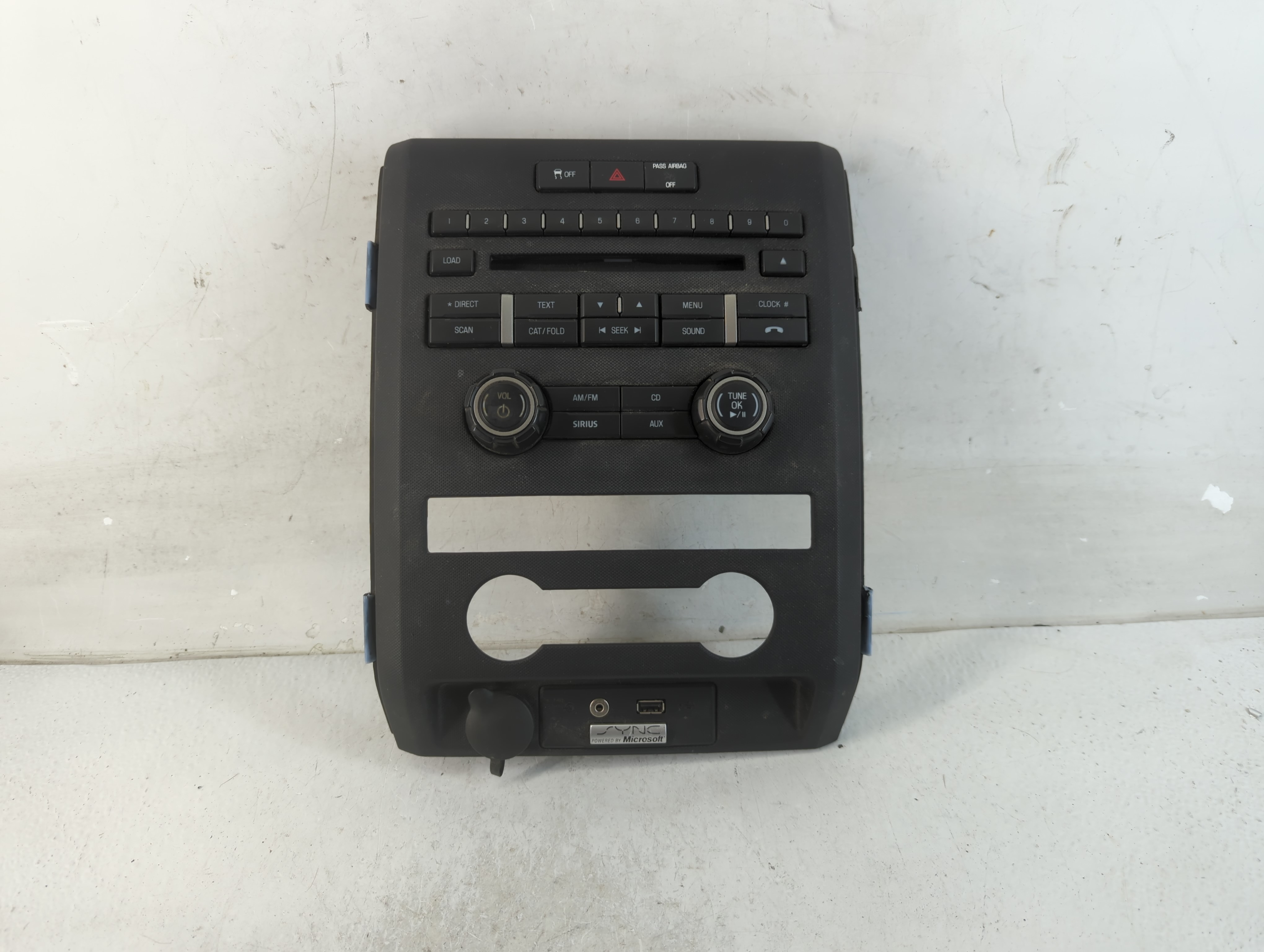 2012-2014 Ford F-150 Radio Control Panel 916360 - Oemusedautoparts1.com
