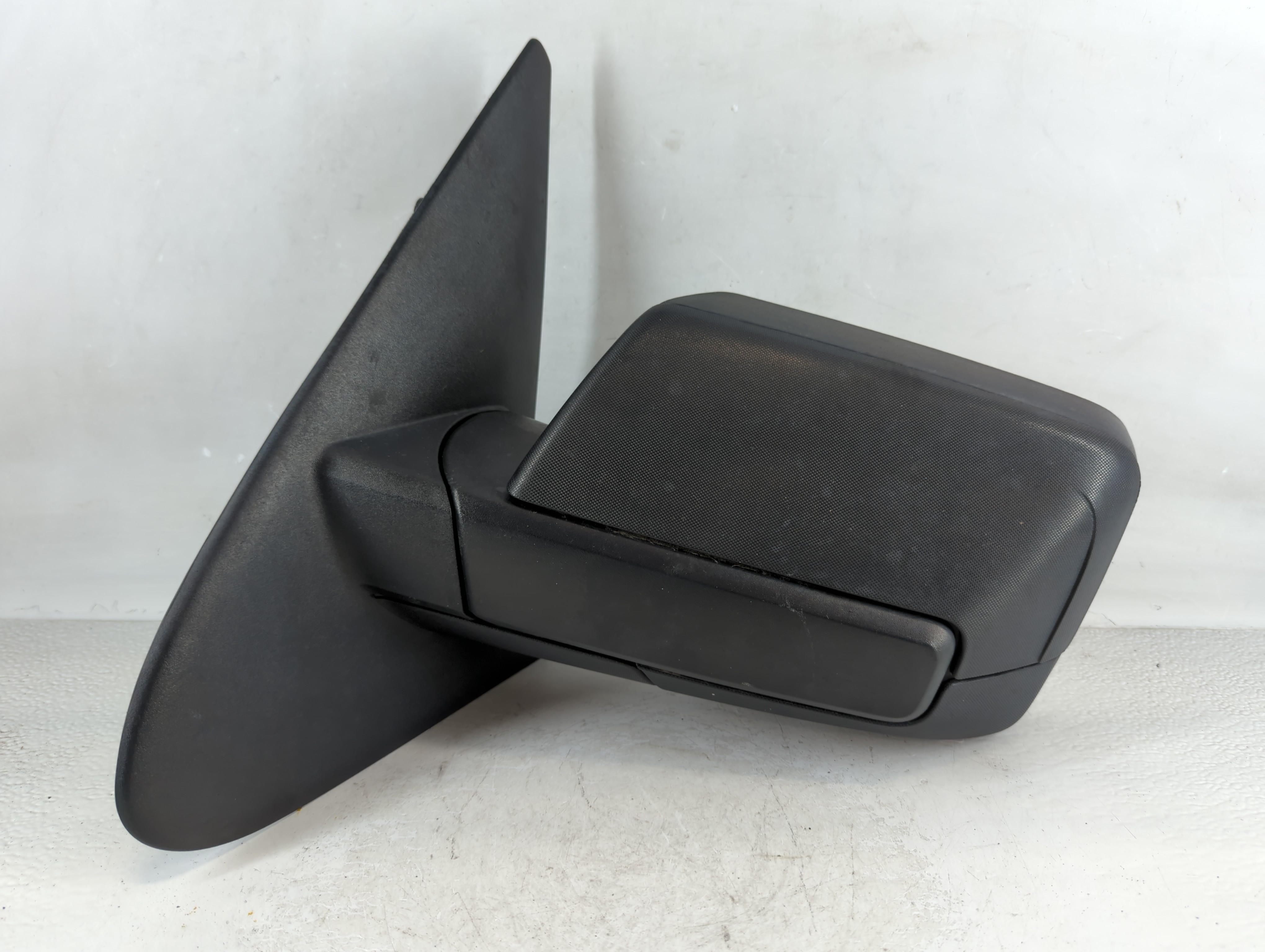 Picture of 2017-2017 Ford Expedition Driver Left Side View Power Door Mirror Black 916370