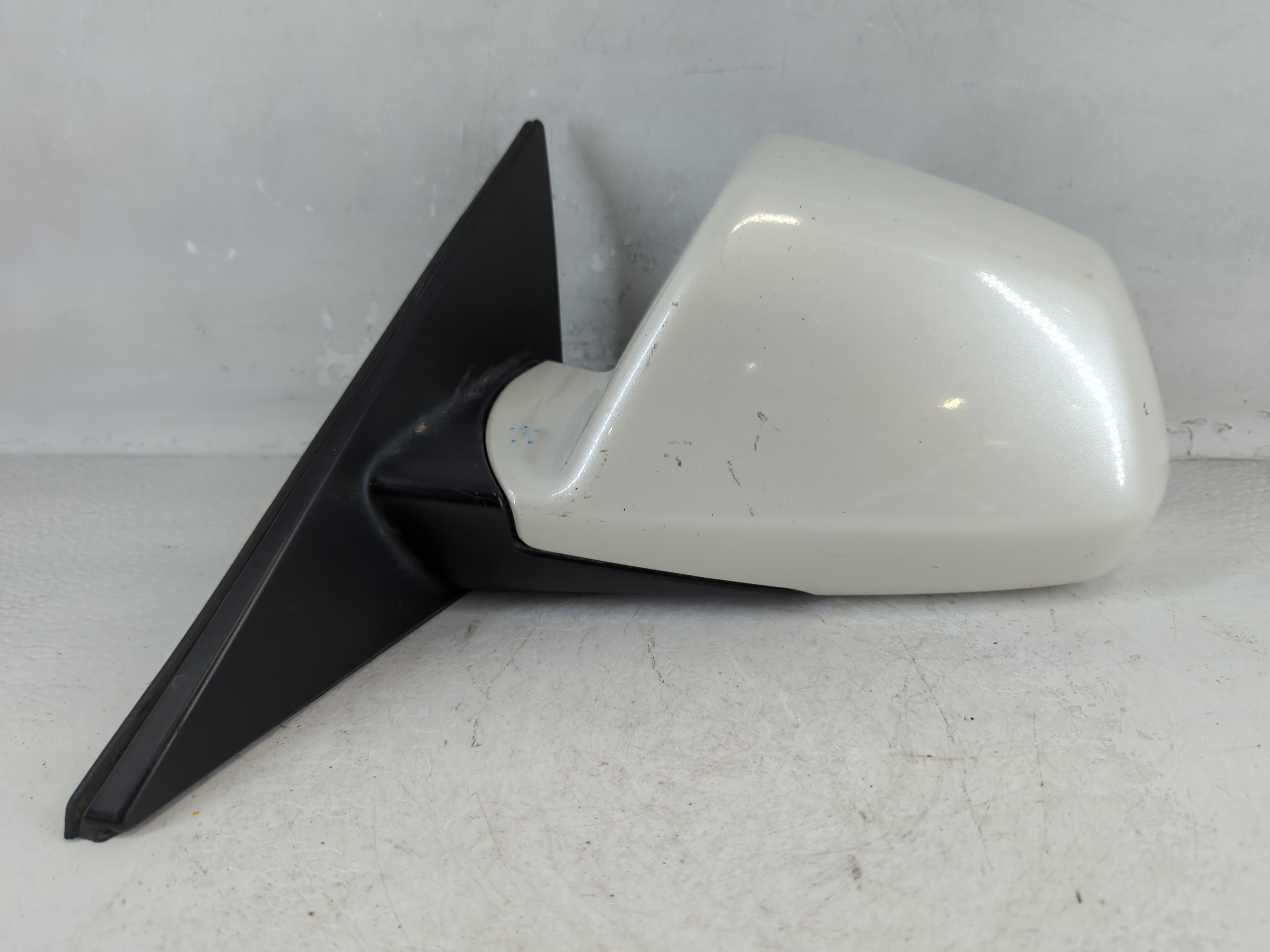 2008-2014 Cadillac Cts Driver Left Side View Power Door Mirror White 916371 - Oemusedautoparts1.com
