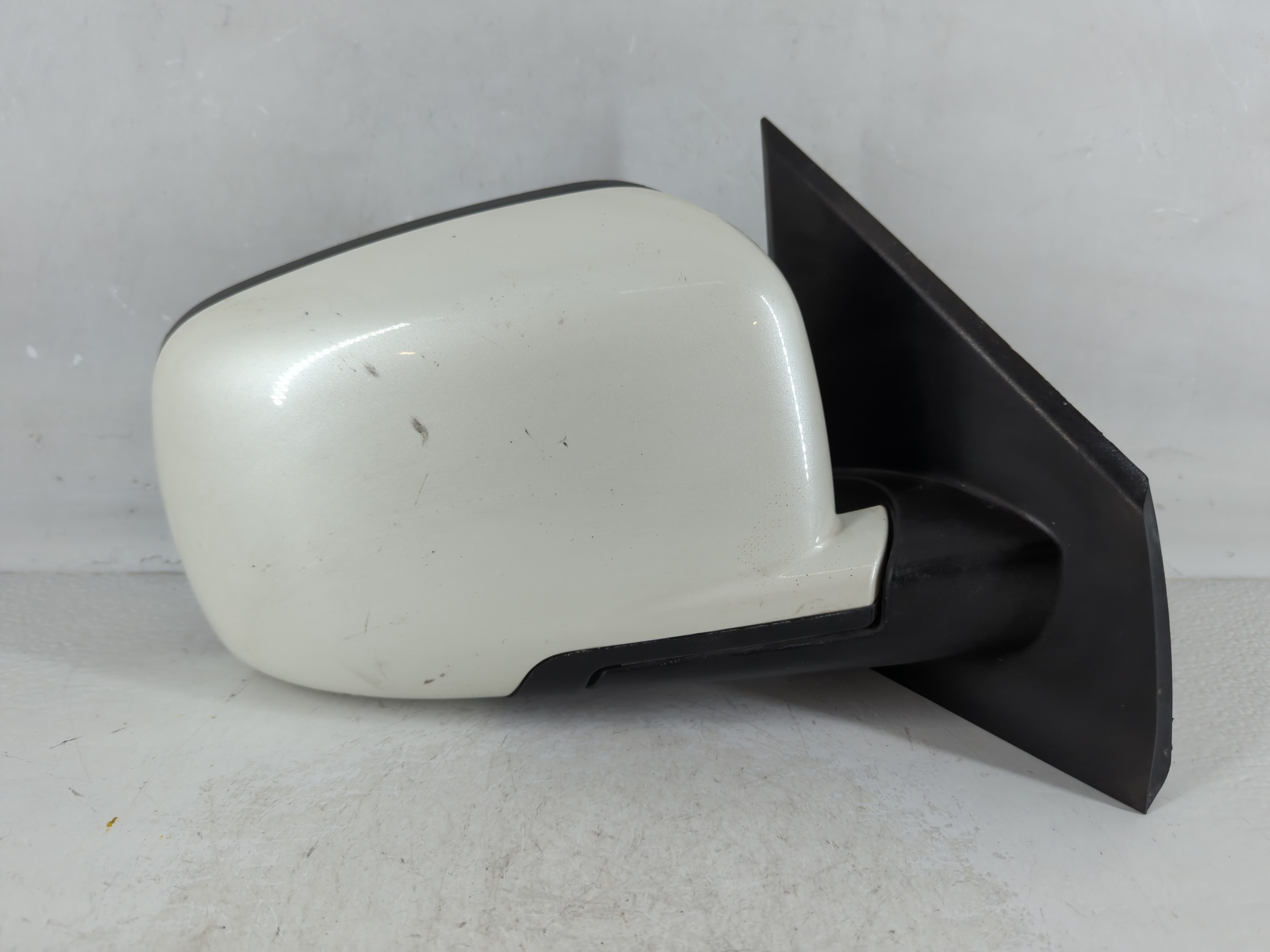 Picture of 2014 Dodge Journey Passenger Right Side View Power Door Mirror White 916378