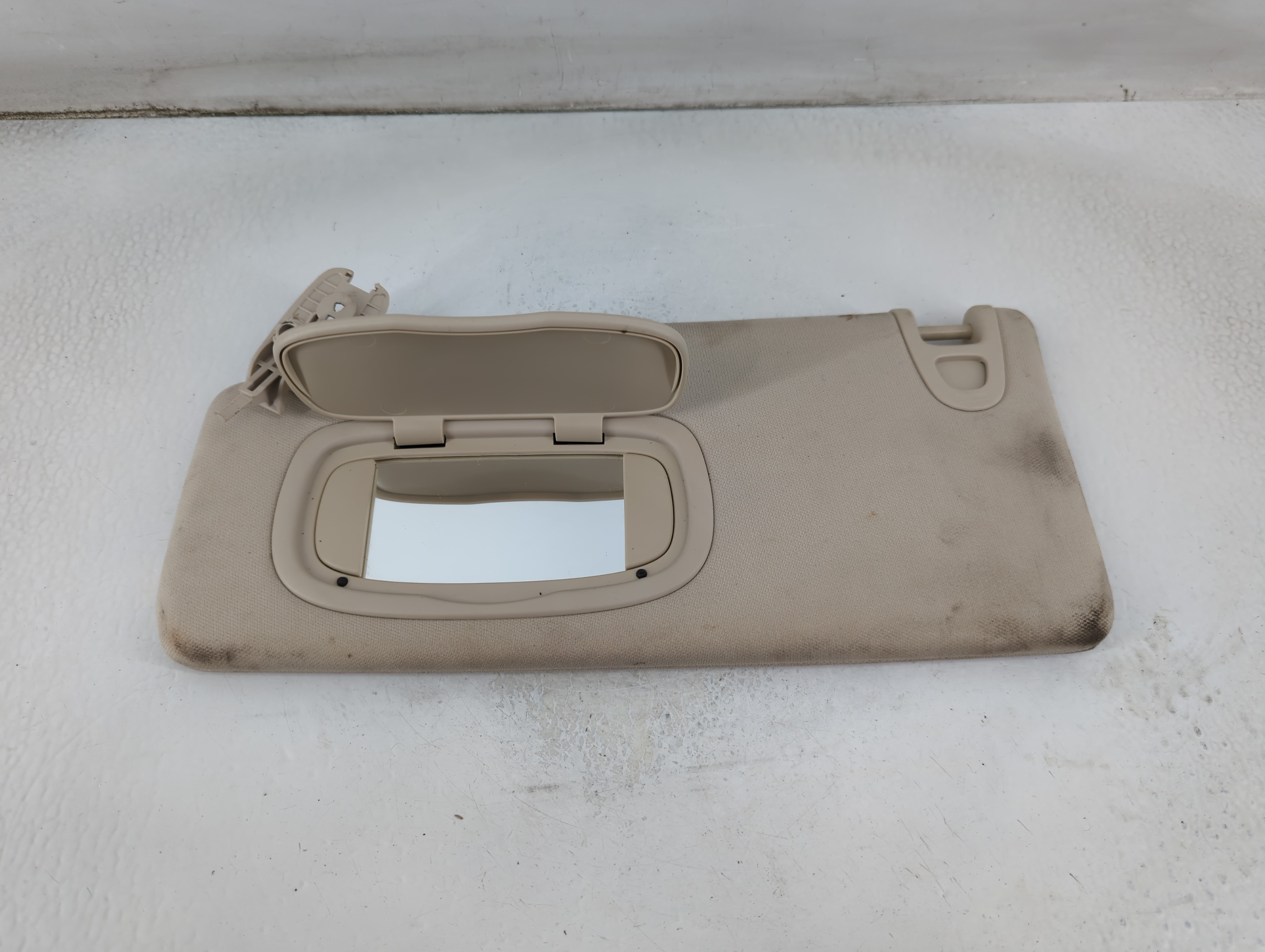 2015-2015 Chrysler 200 Driver Sun Visor Mirror Left Sunvisor Grey 916403 - Oemusedautoparts1.com