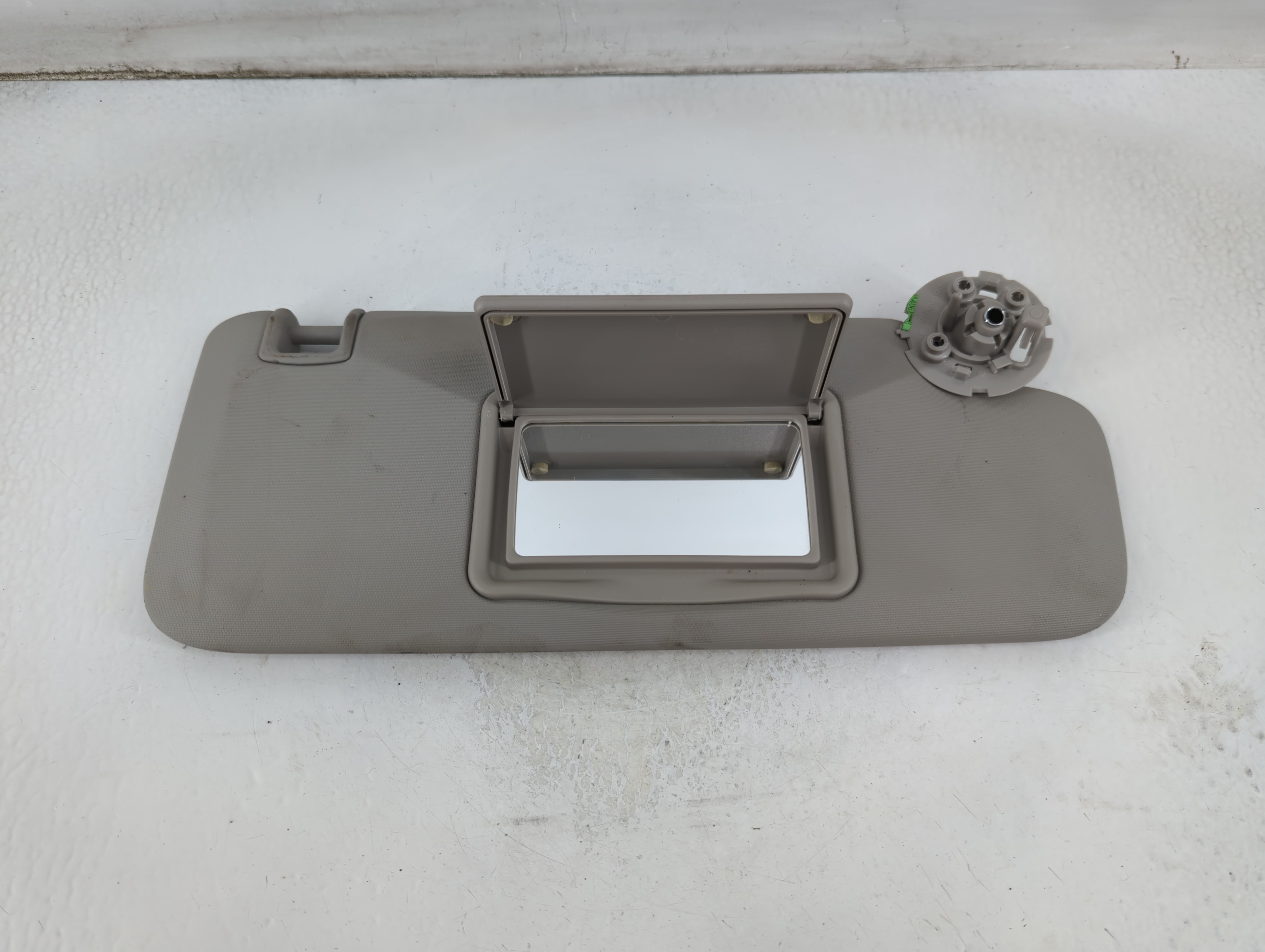 2011-2016 Chevrolet Cruze Passenger Sun Visor Mirror Right Sunvisor Gray 916406 - Oemusedautoparts1.com
