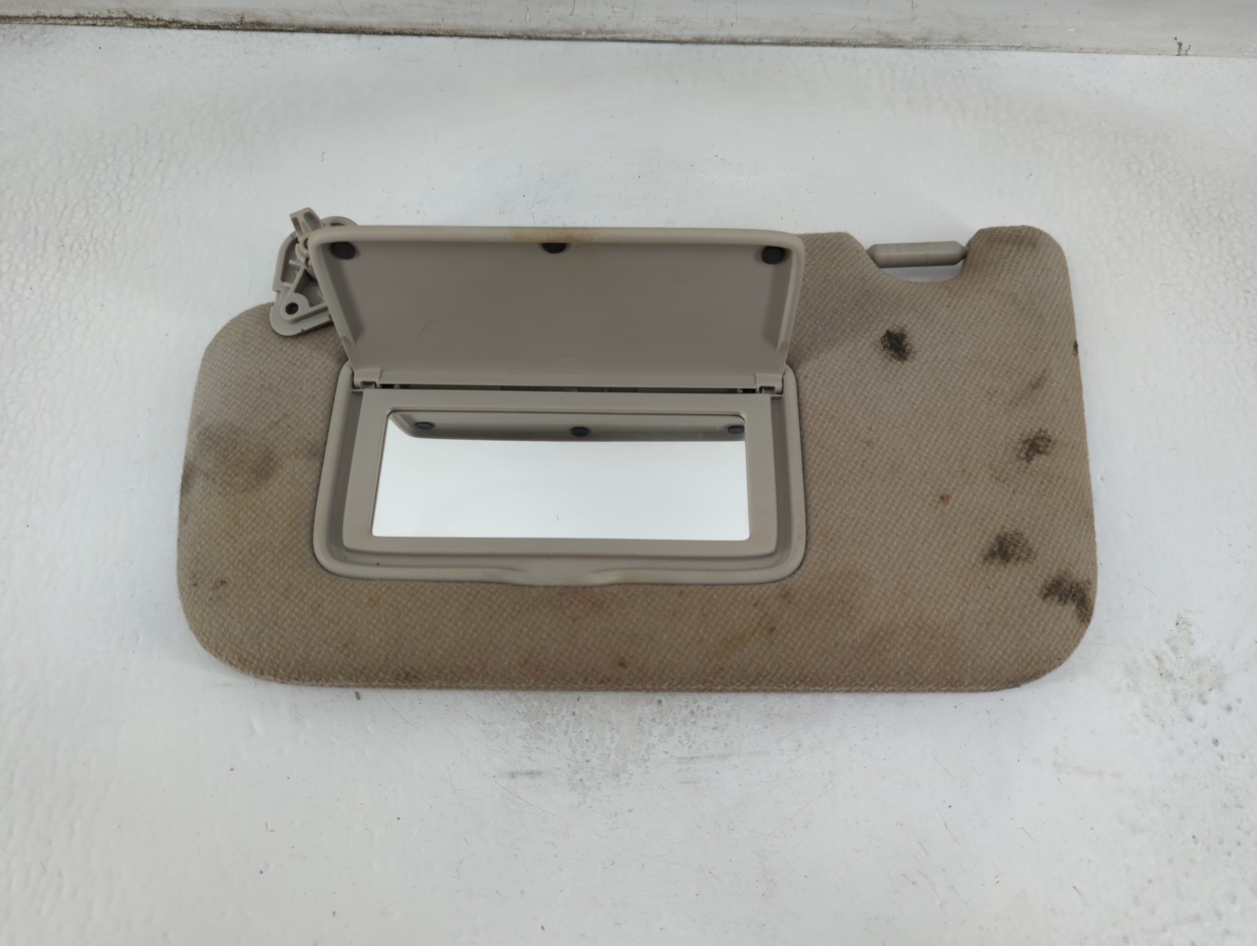 2013-2019 Nissan Sentra Driver Sun Visor Mirror Left Sunvisor Grey 916407 - Oemusedautoparts1.com